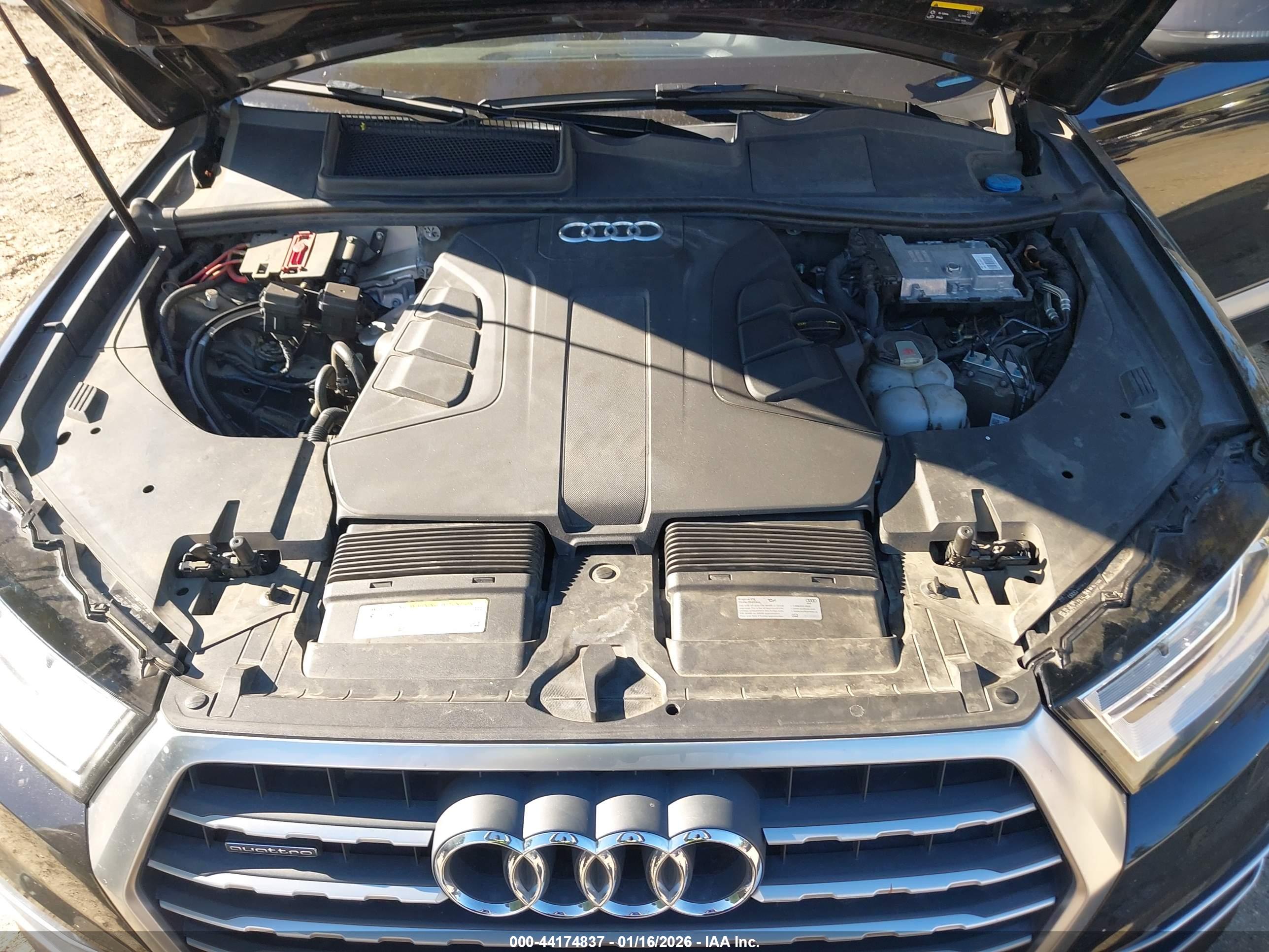 AUDI Q7 image 10