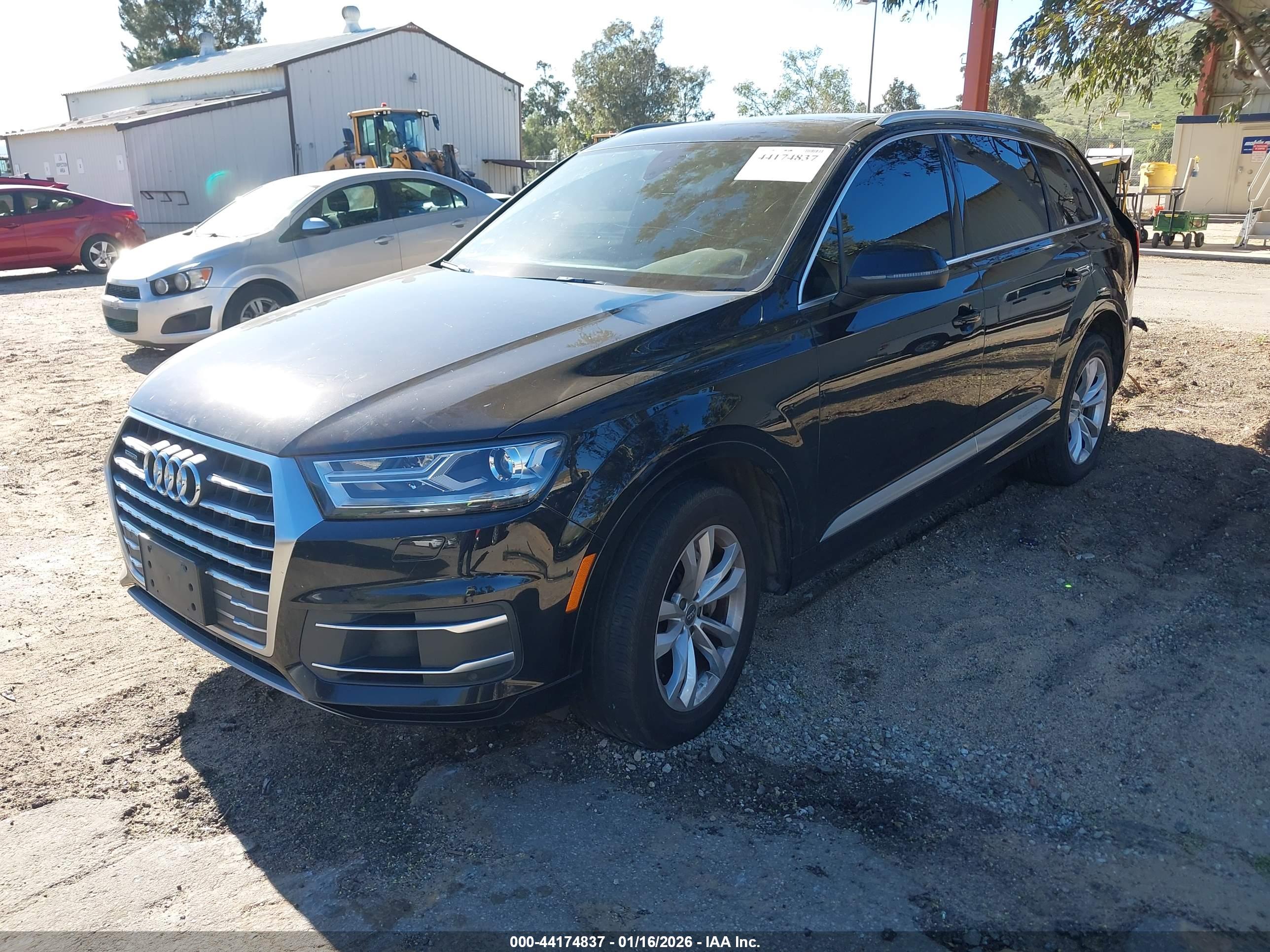 AUDI Q7 image 2