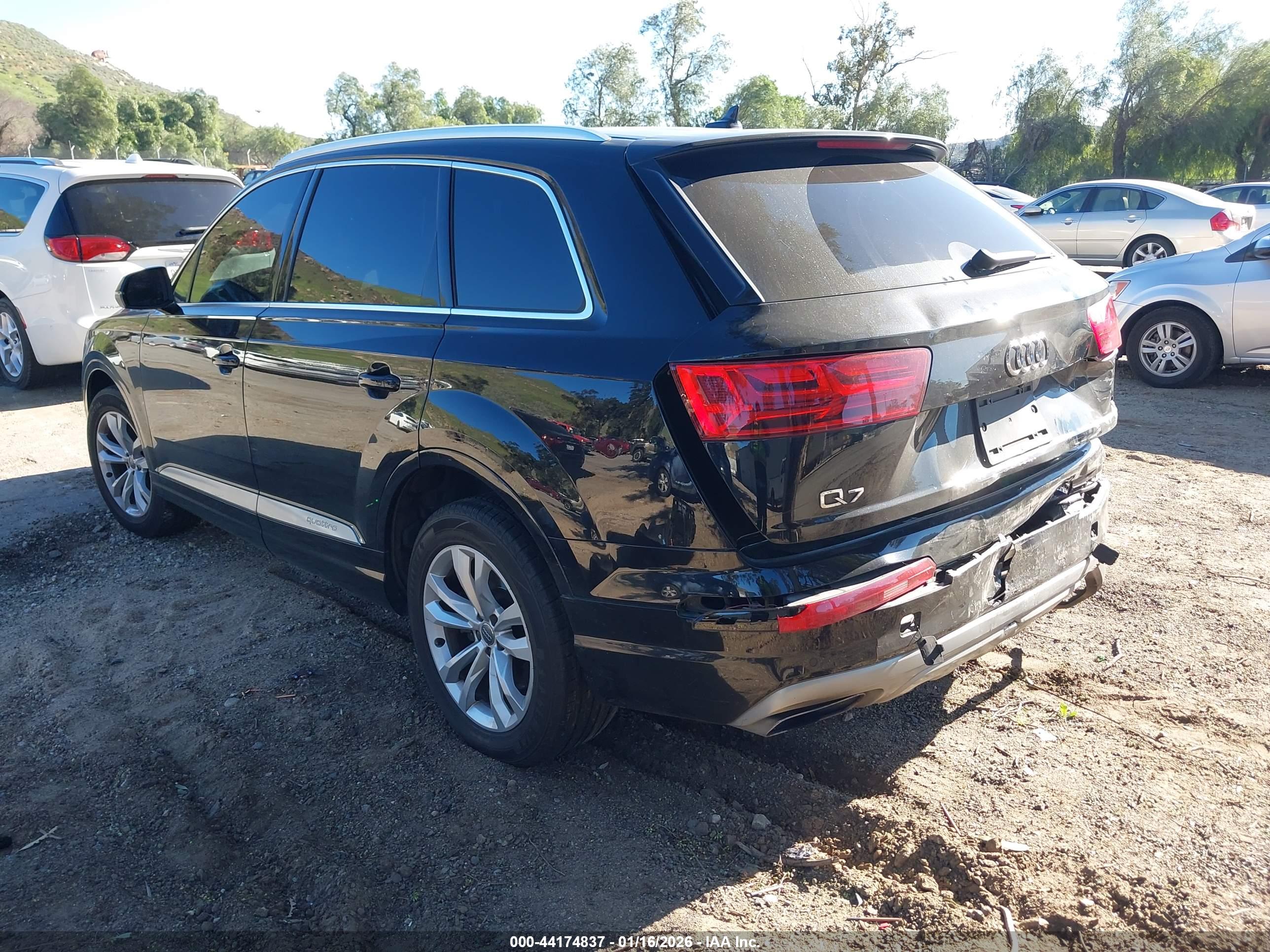 AUDI Q7 image 3