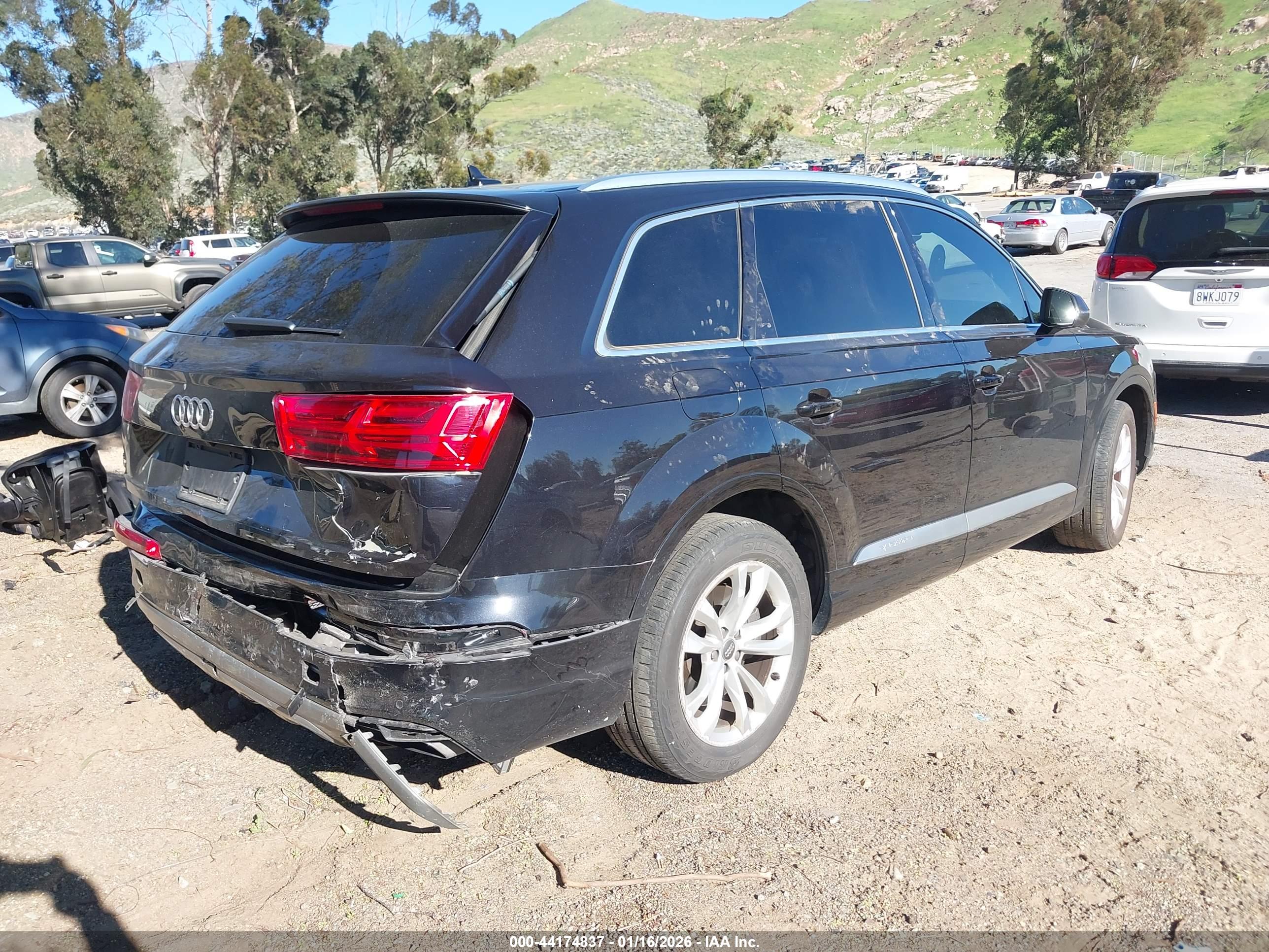 AUDI Q7 image 4
