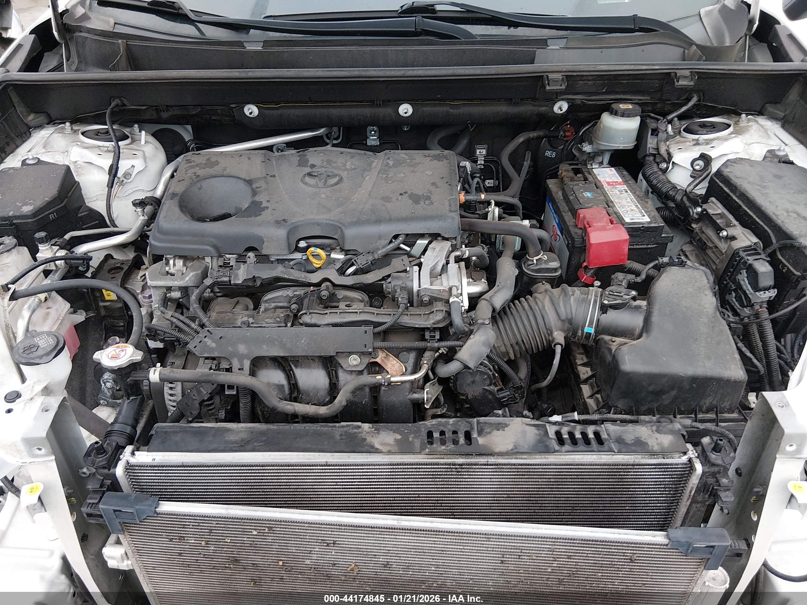 TOYOTA RAV4 image 10