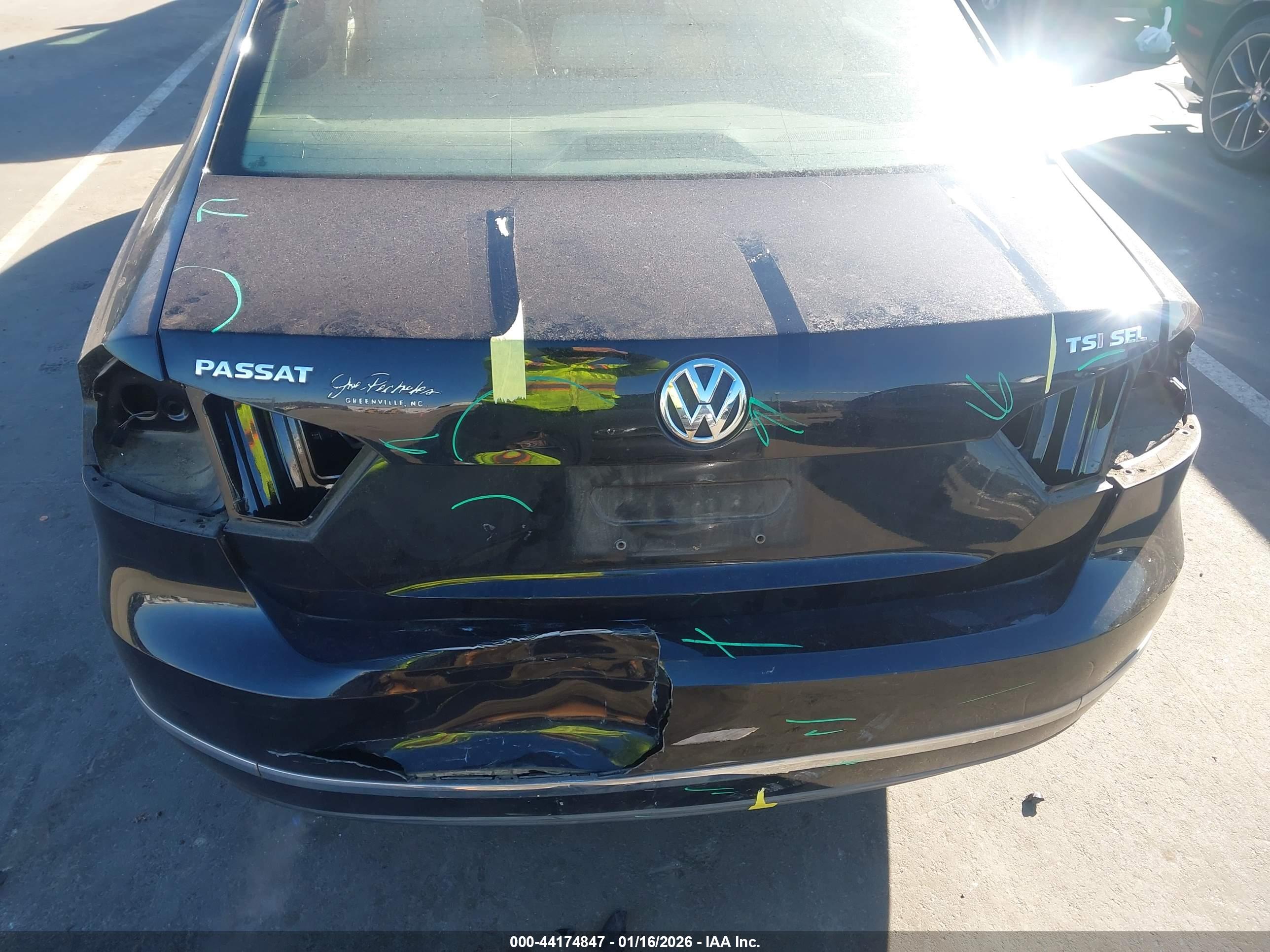 VOLKSWAGEN PASSAT image 6
