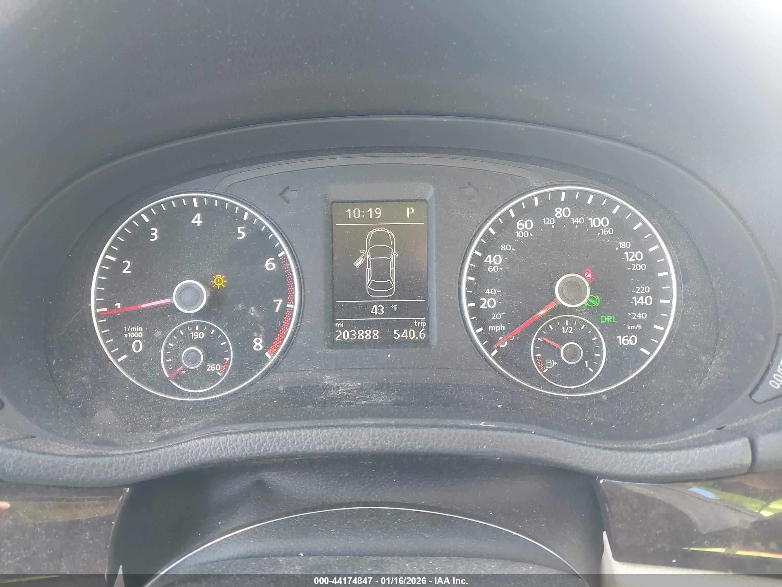 VOLKSWAGEN PASSAT image 7
