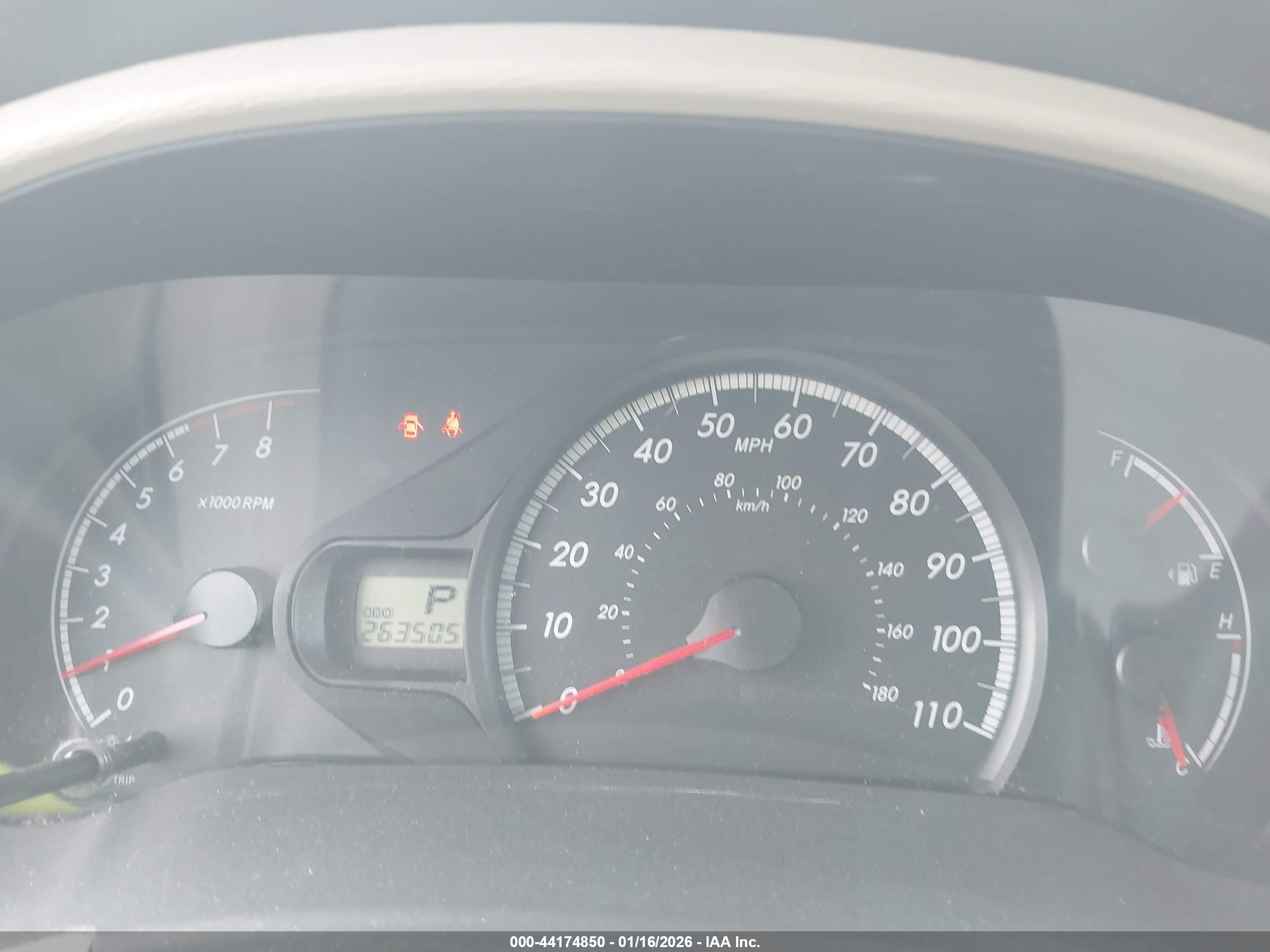 TOYOTA SIENNA image 7