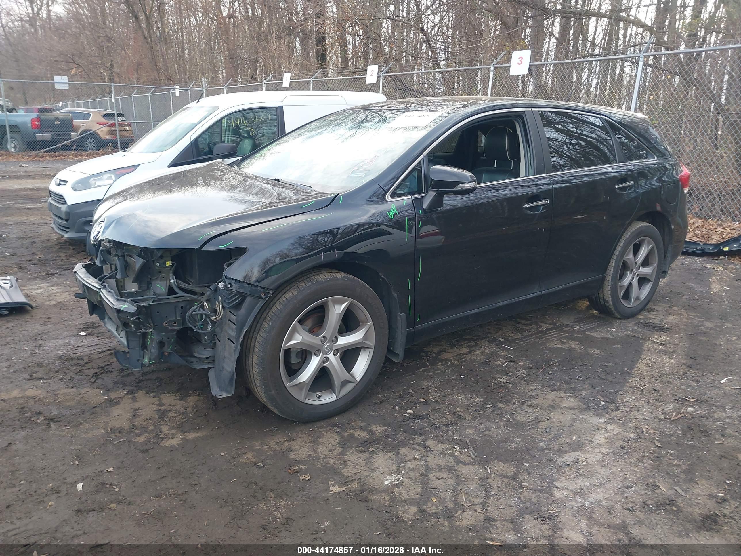 TOYOTA VENZA image 2