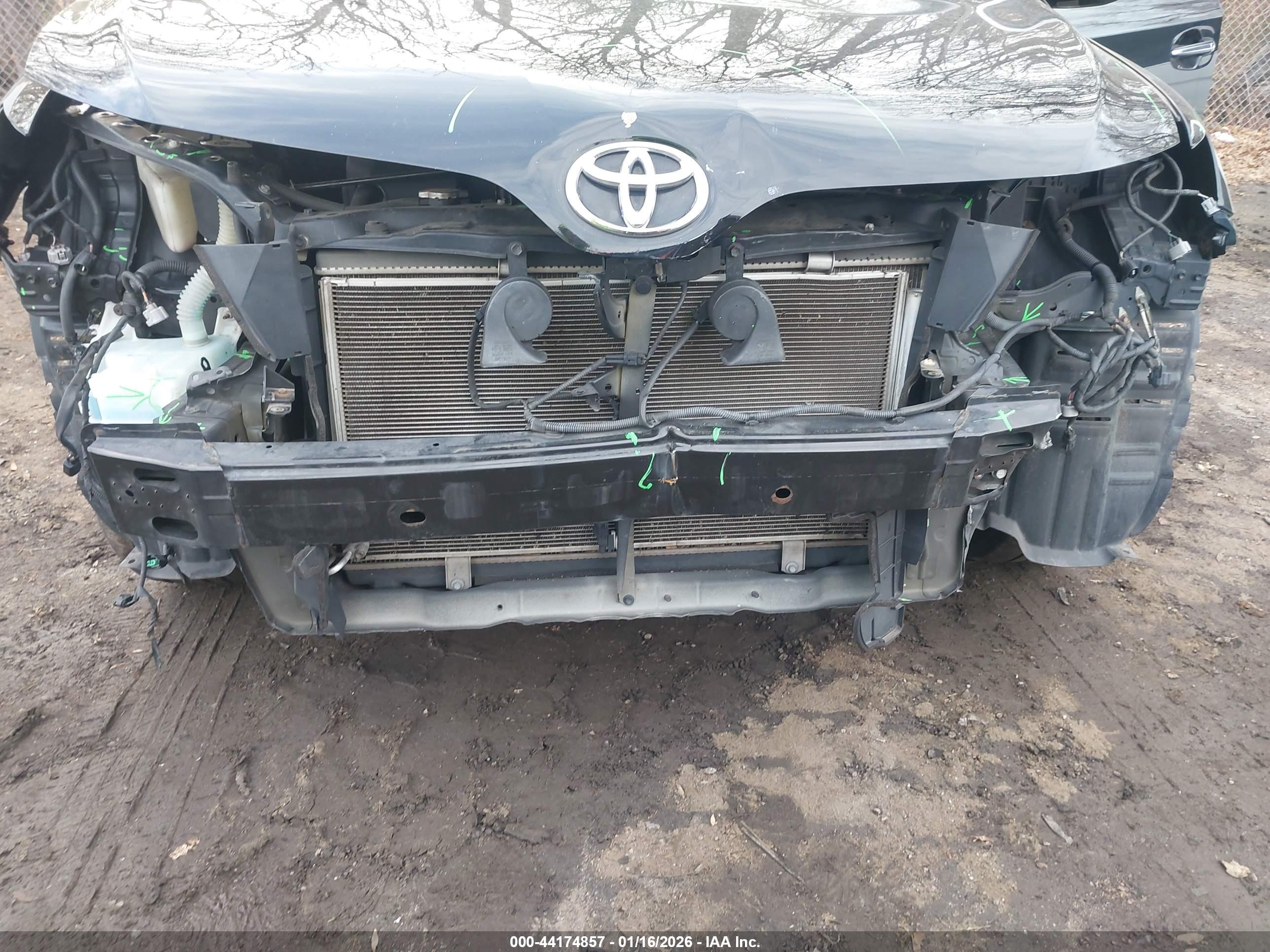 TOYOTA VENZA image 6