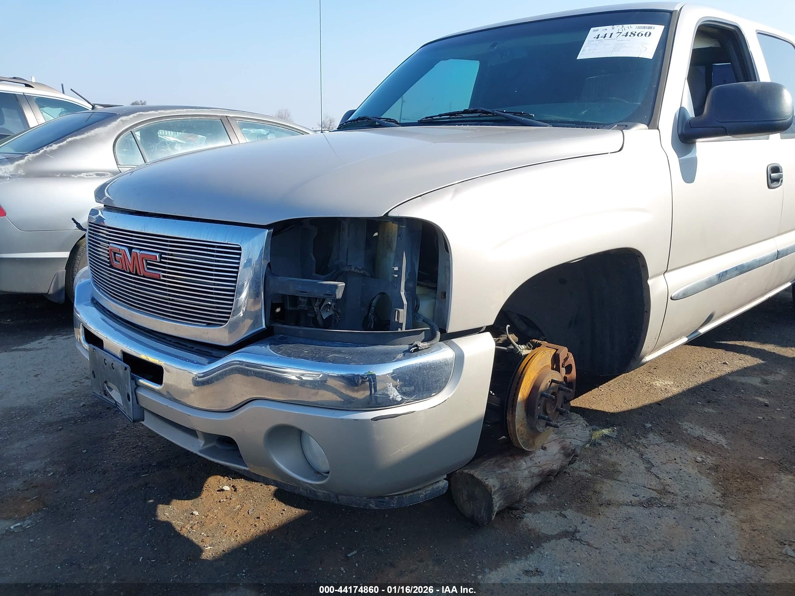 GMC SIERRA image 6