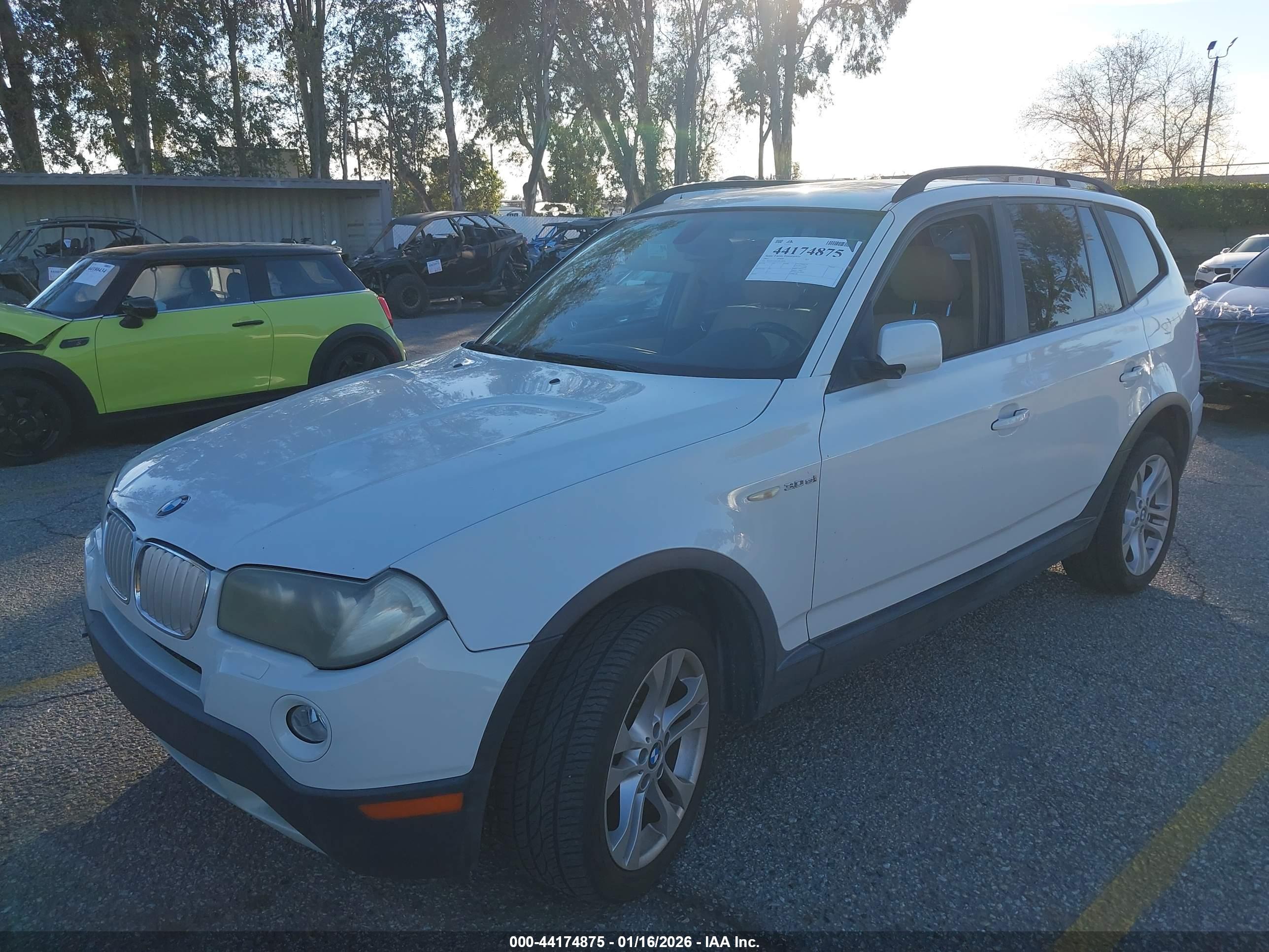 BMW X3 image 2