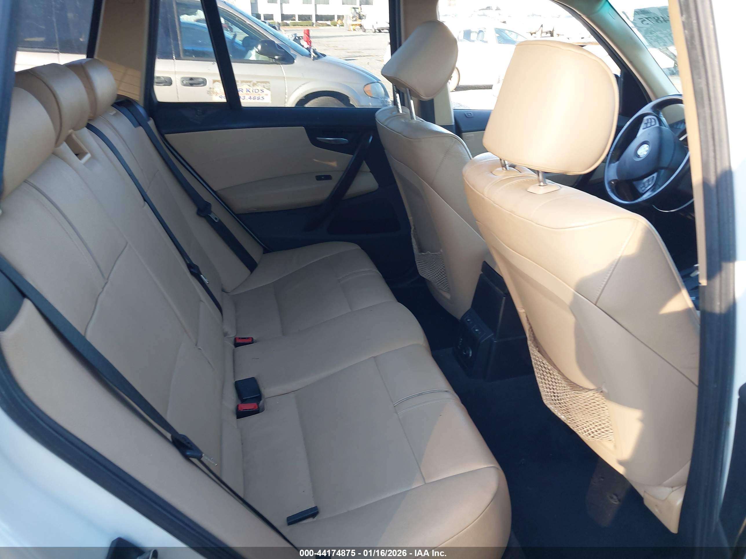 BMW X3 image 8