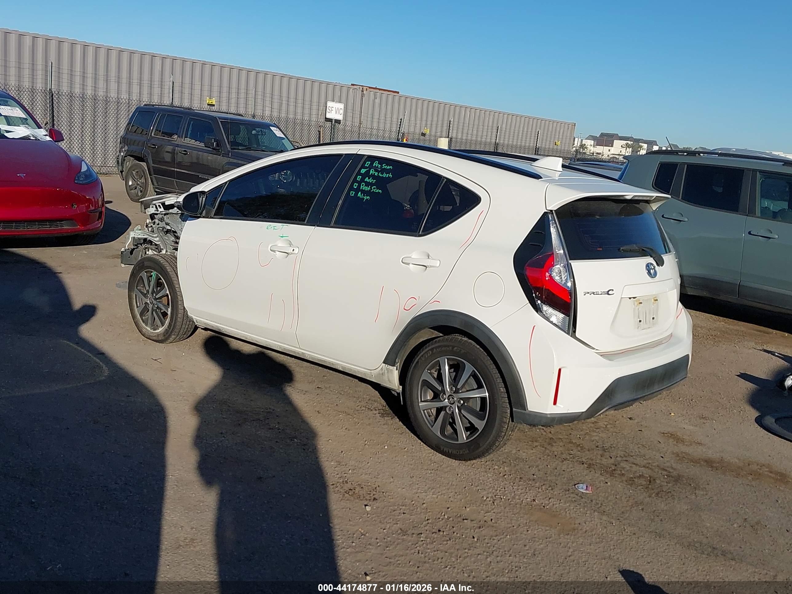 TOYOTA PRIUS image 3
