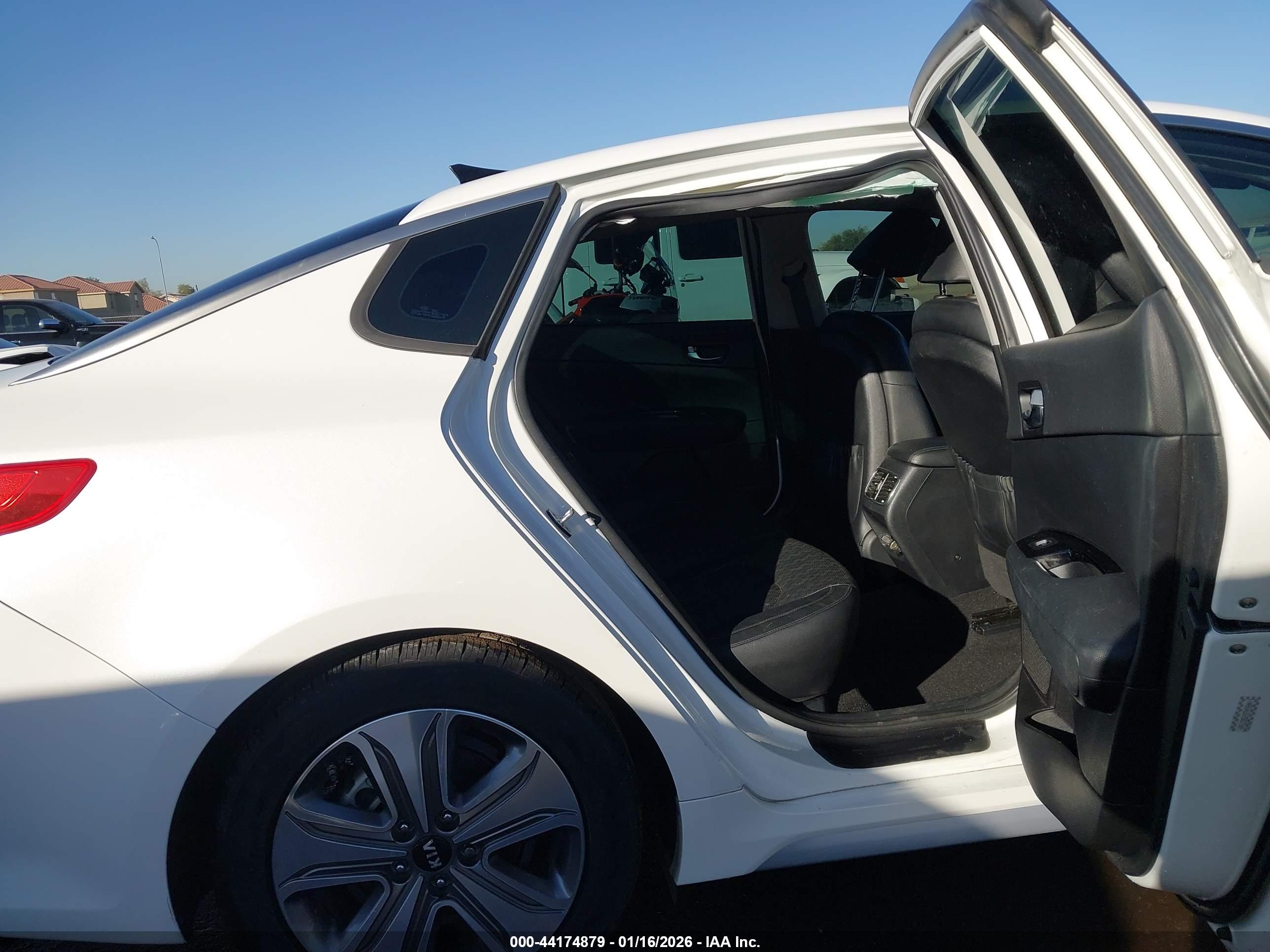 KIA OPTIMA image 8