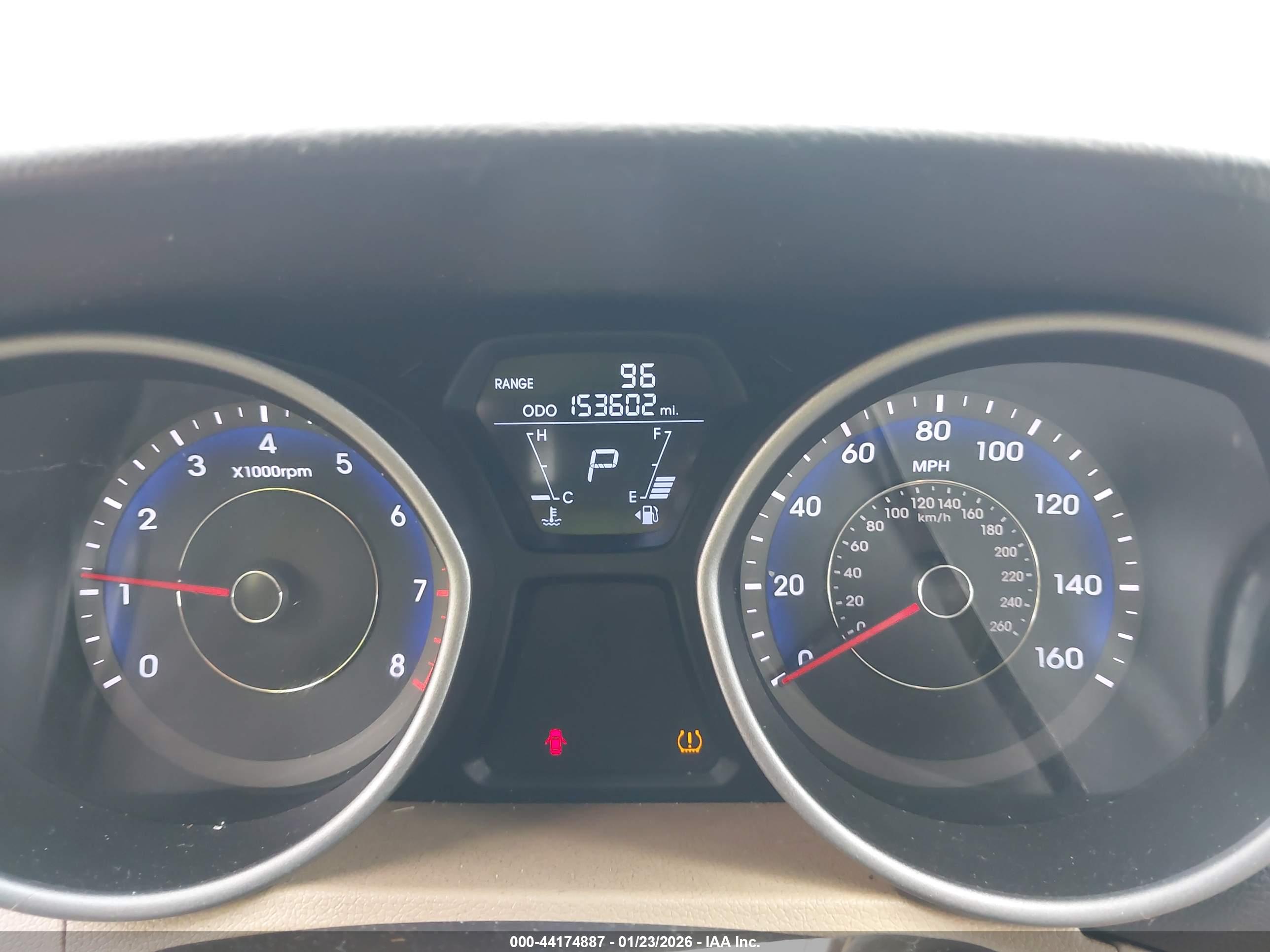 HYUNDAI ELANTRA image 7