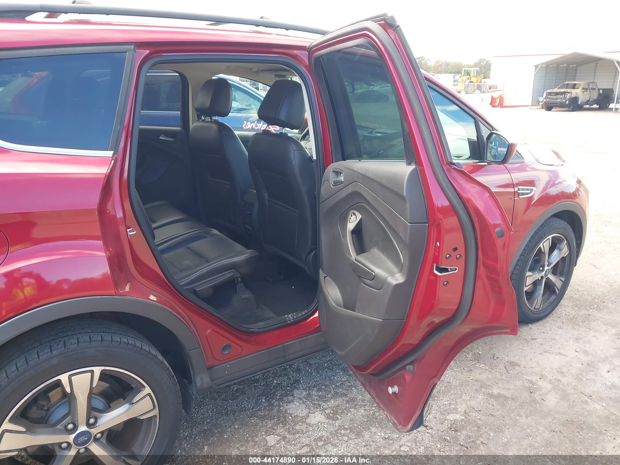 FORD ESCAPE image 8