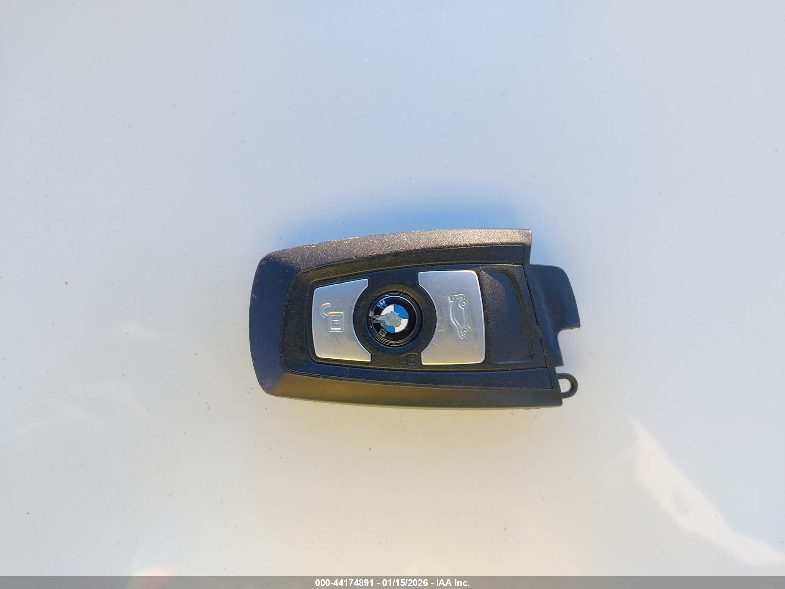 BMW 328I image 11