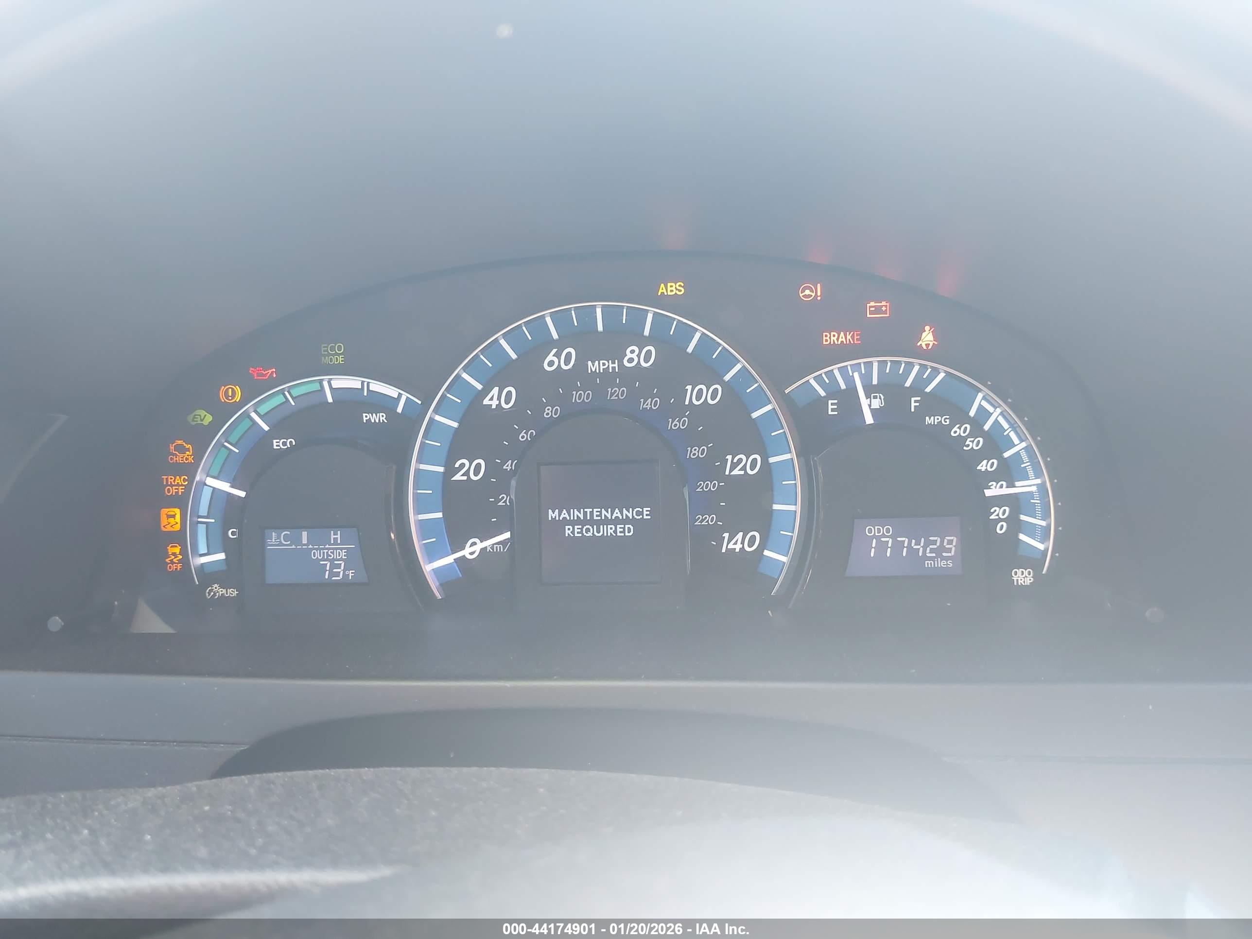 TOYOTA CAMRY image 7