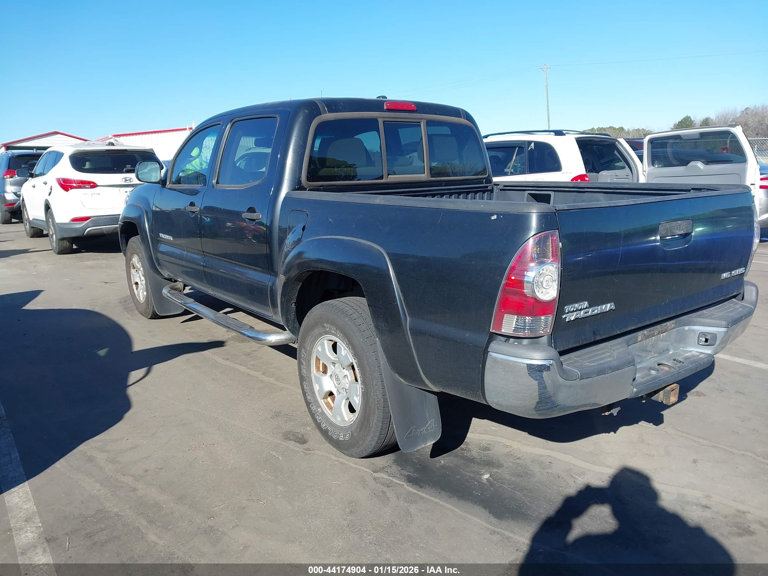 TOYOTA TACOMA image 3