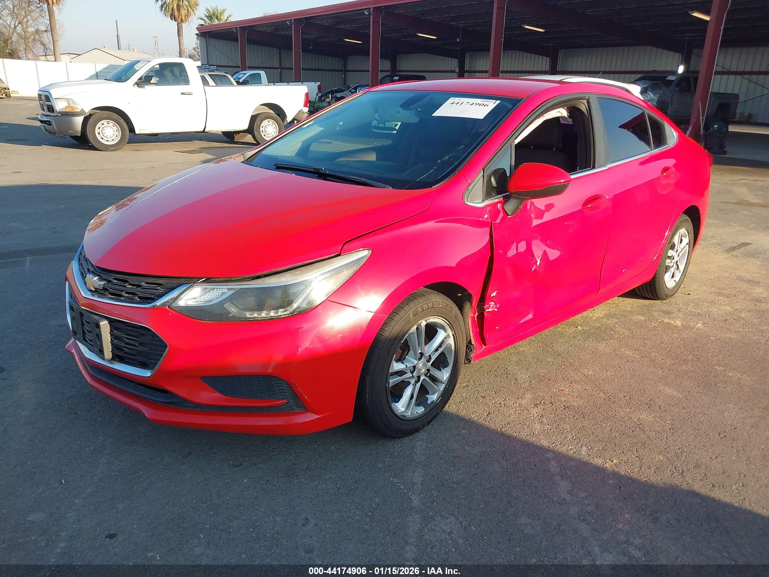 CHEVROLET CRUZE image 2