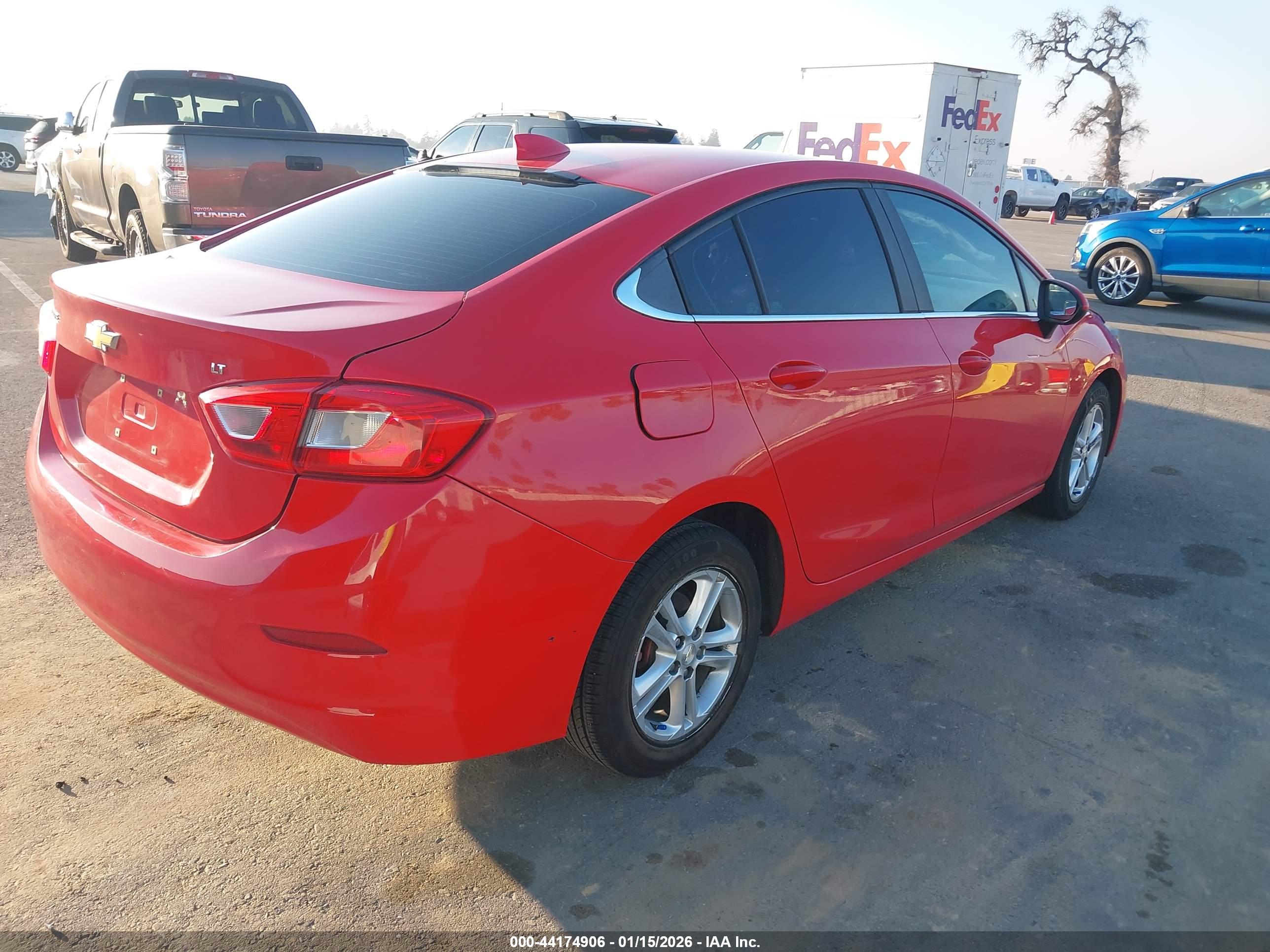 CHEVROLET CRUZE image 4