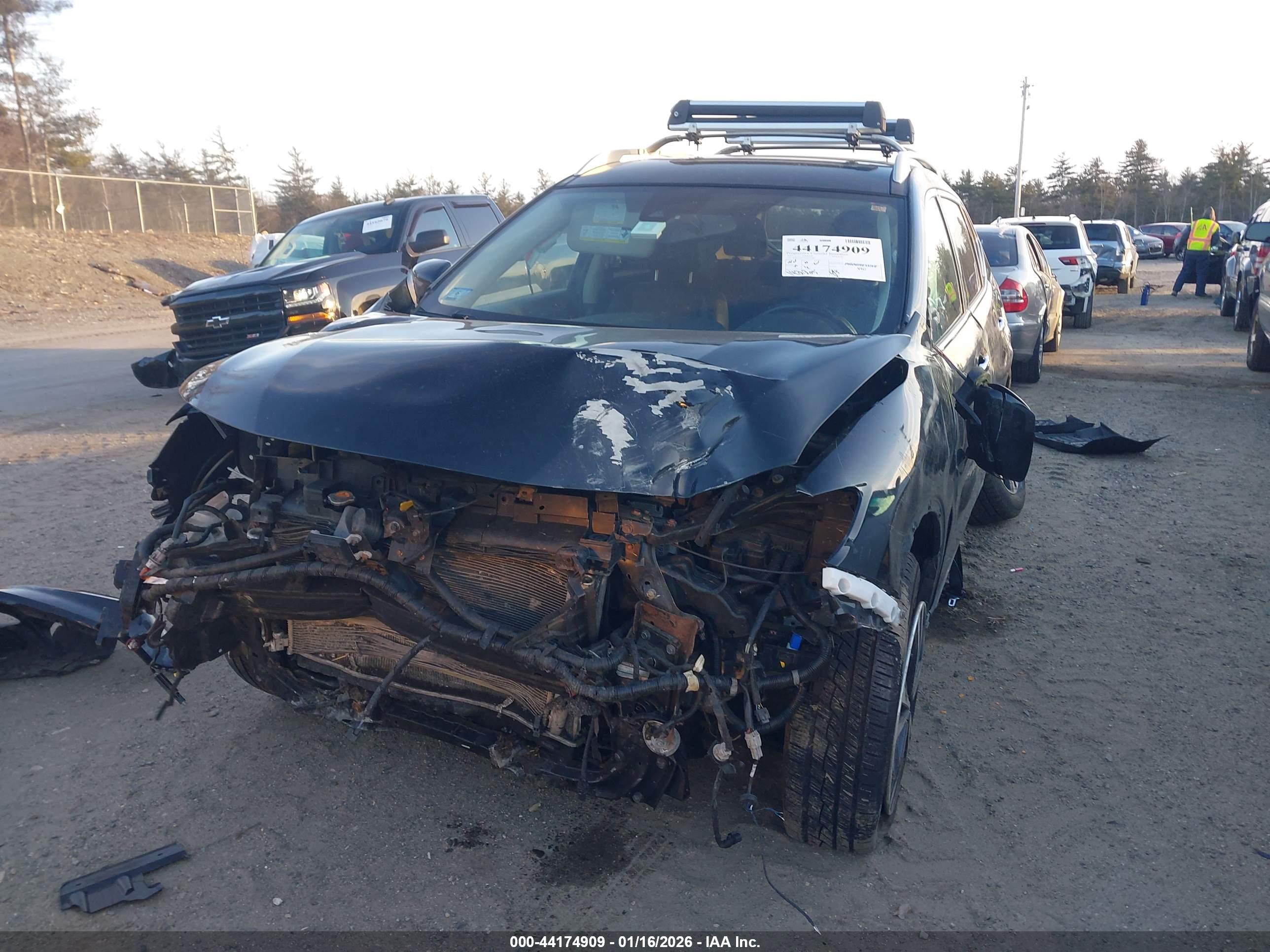 NISSAN ROGUE image 6