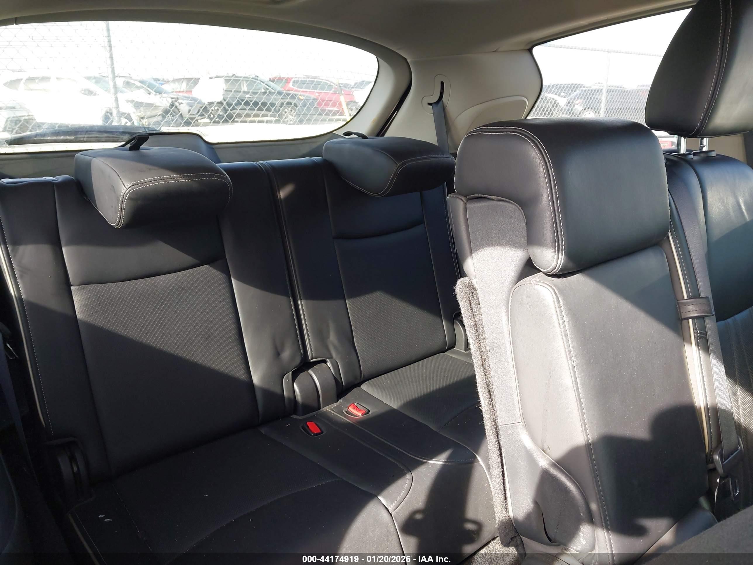 INFINITI QX60 image 8