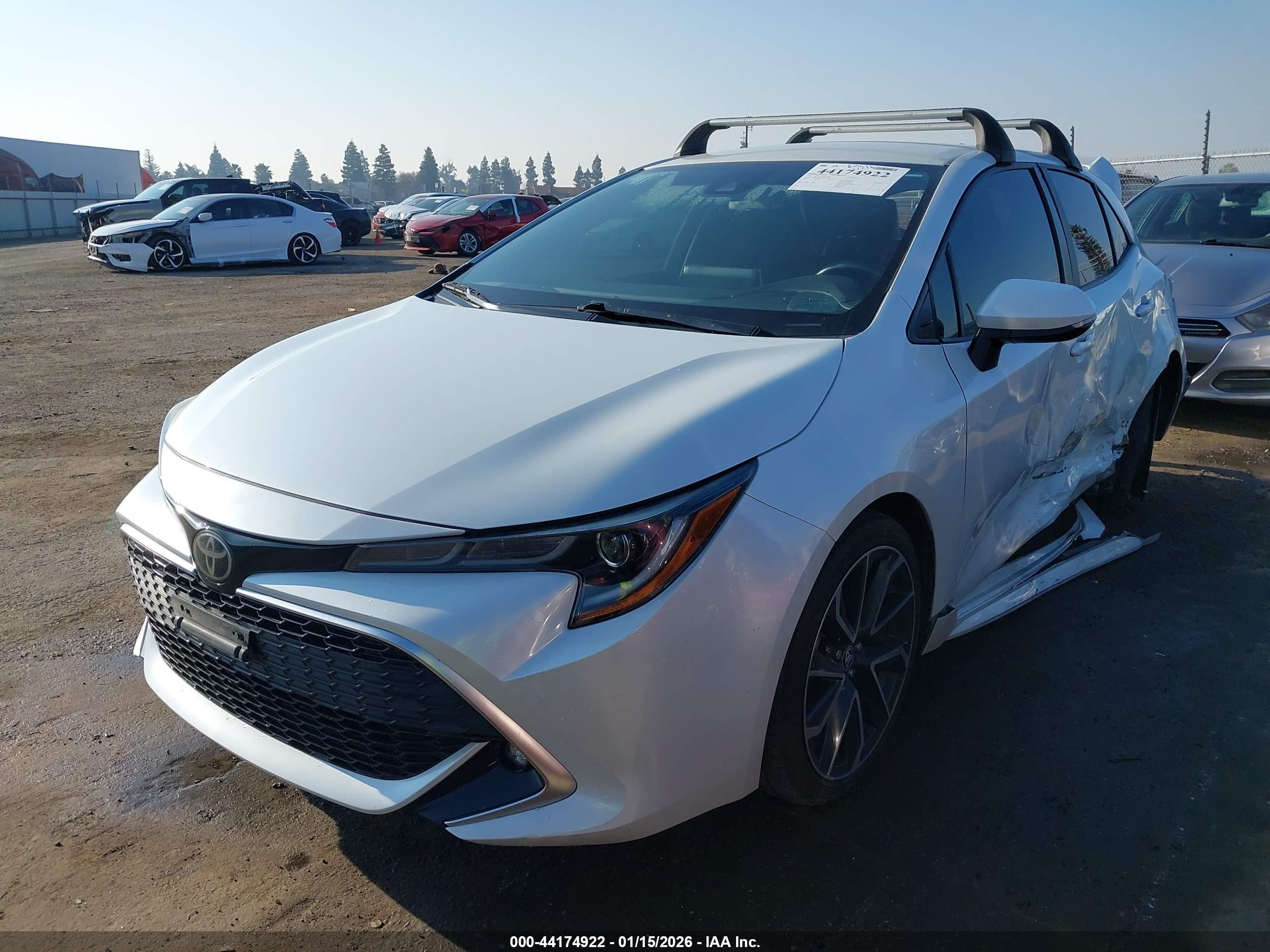 TOYOTA COROLLA image 2