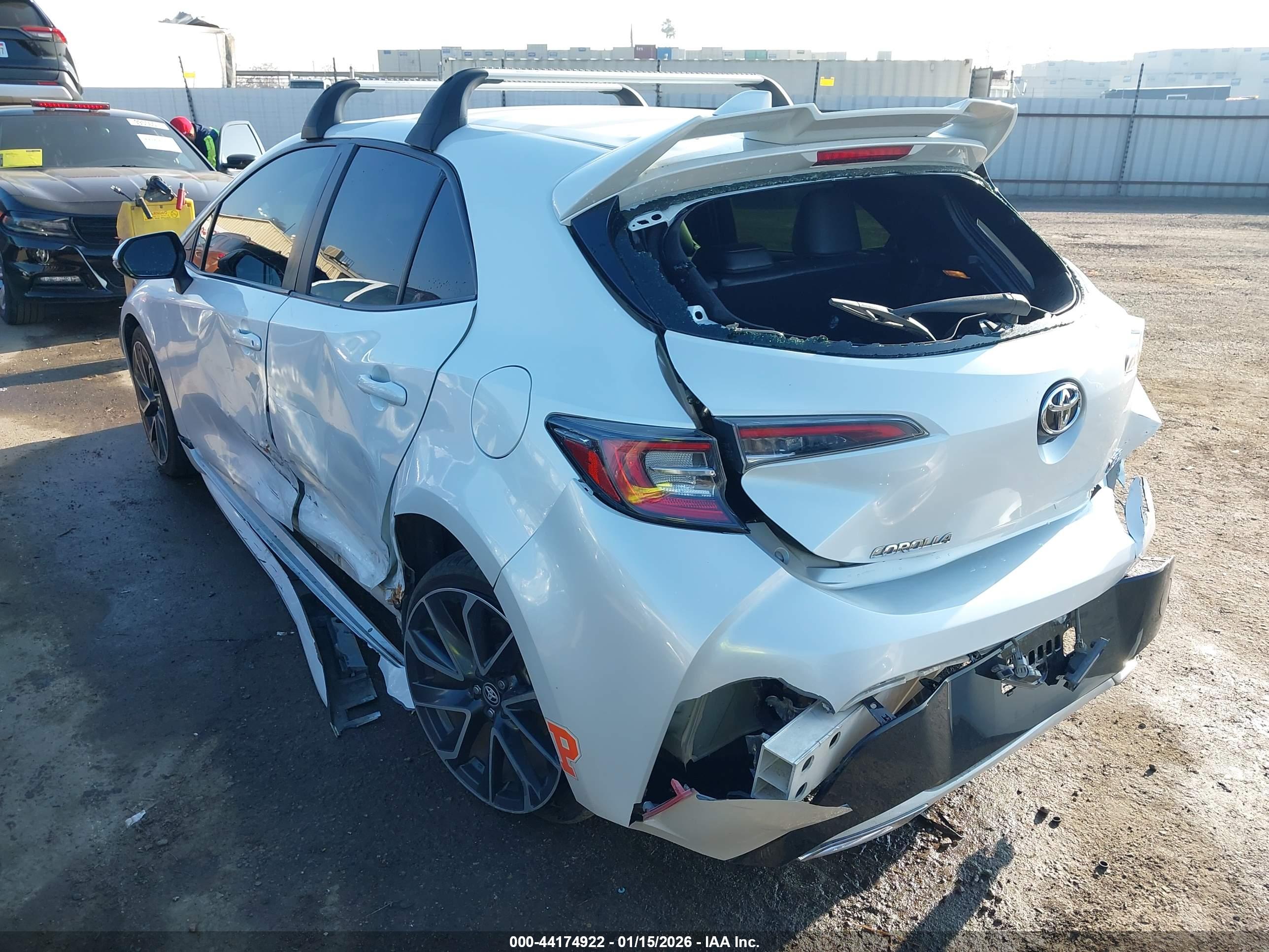 TOYOTA COROLLA image 3