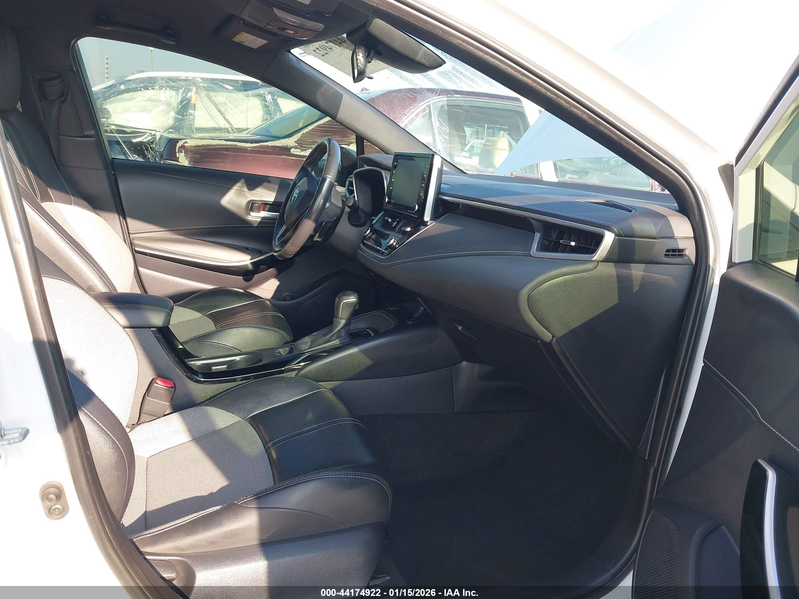 TOYOTA COROLLA image 5