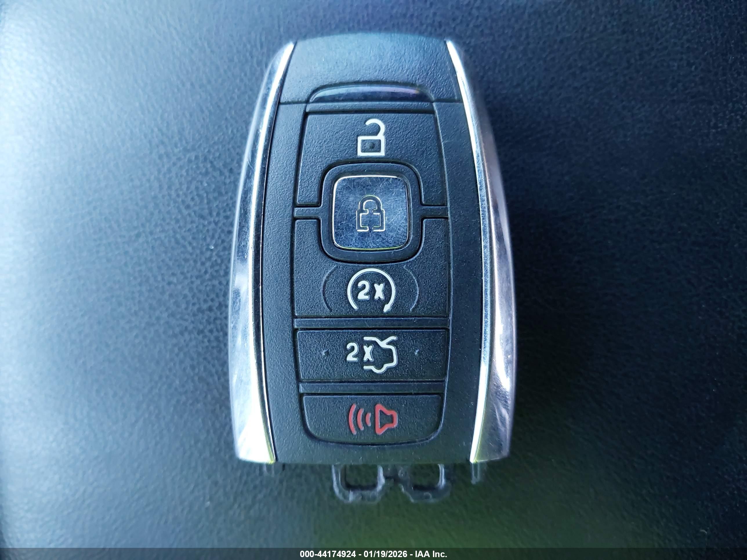 LINCOLN CONTINENTAL image 11