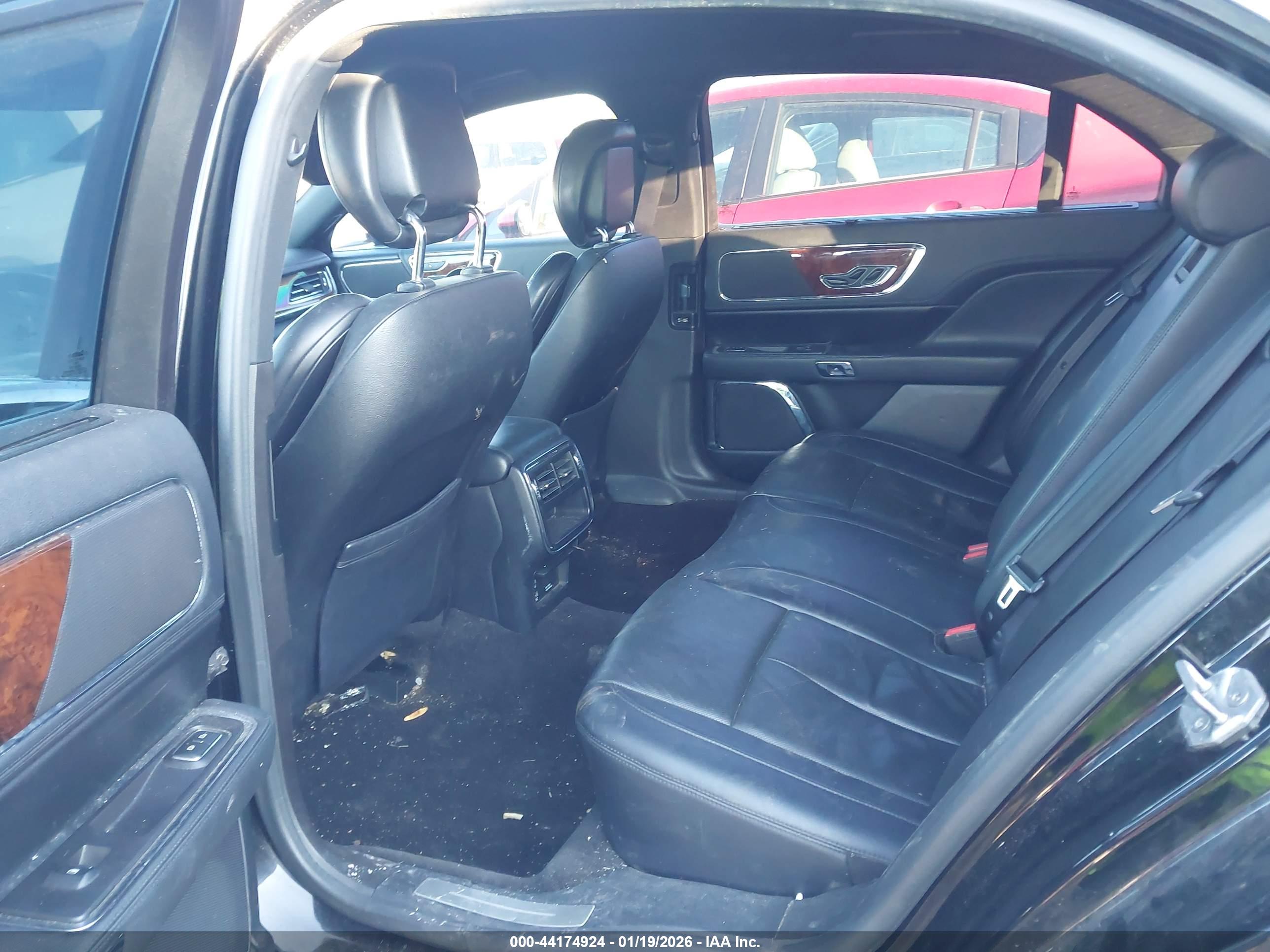 LINCOLN CONTINENTAL image 8