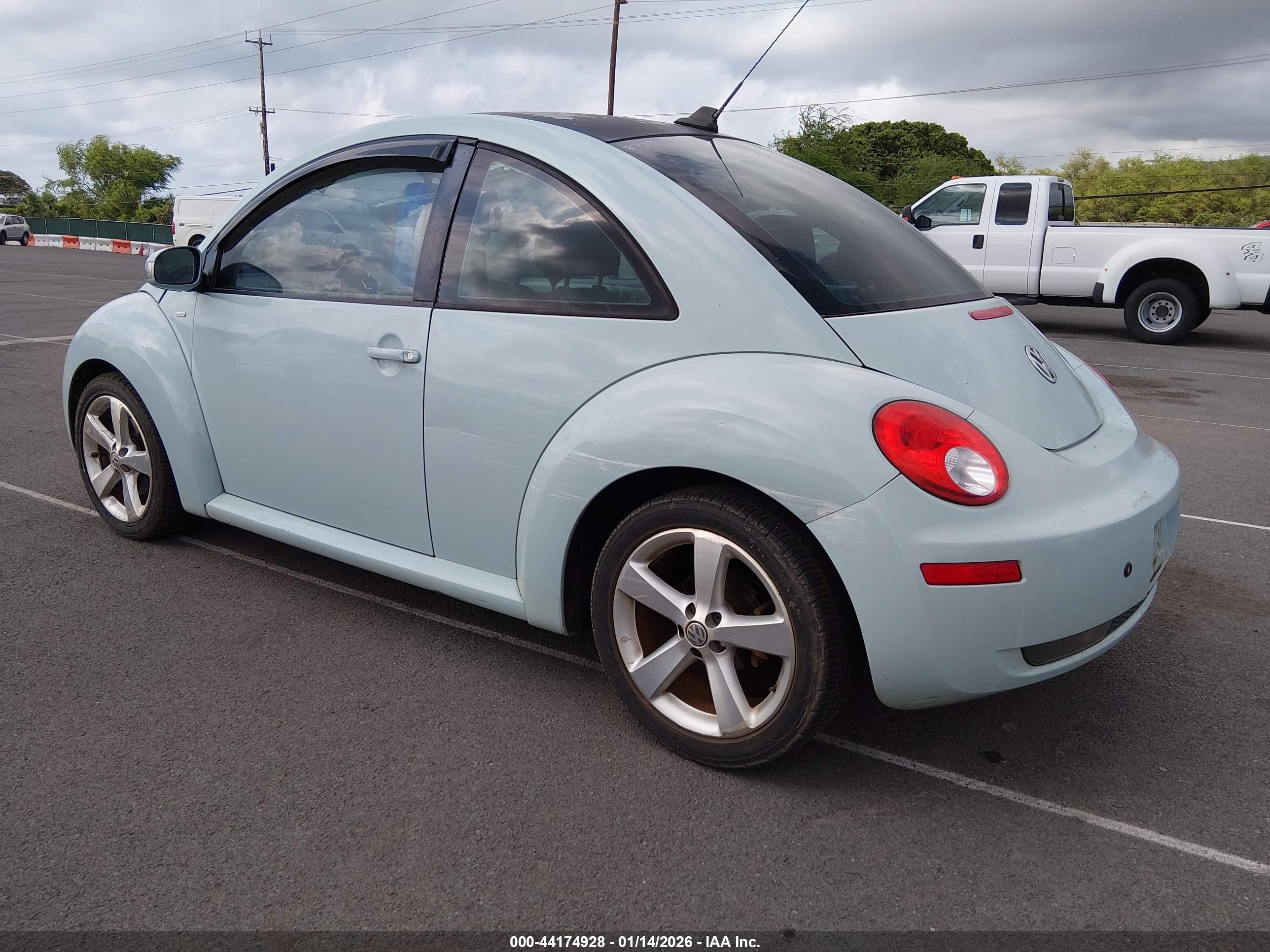 VOLKSWAGEN NEW image 3