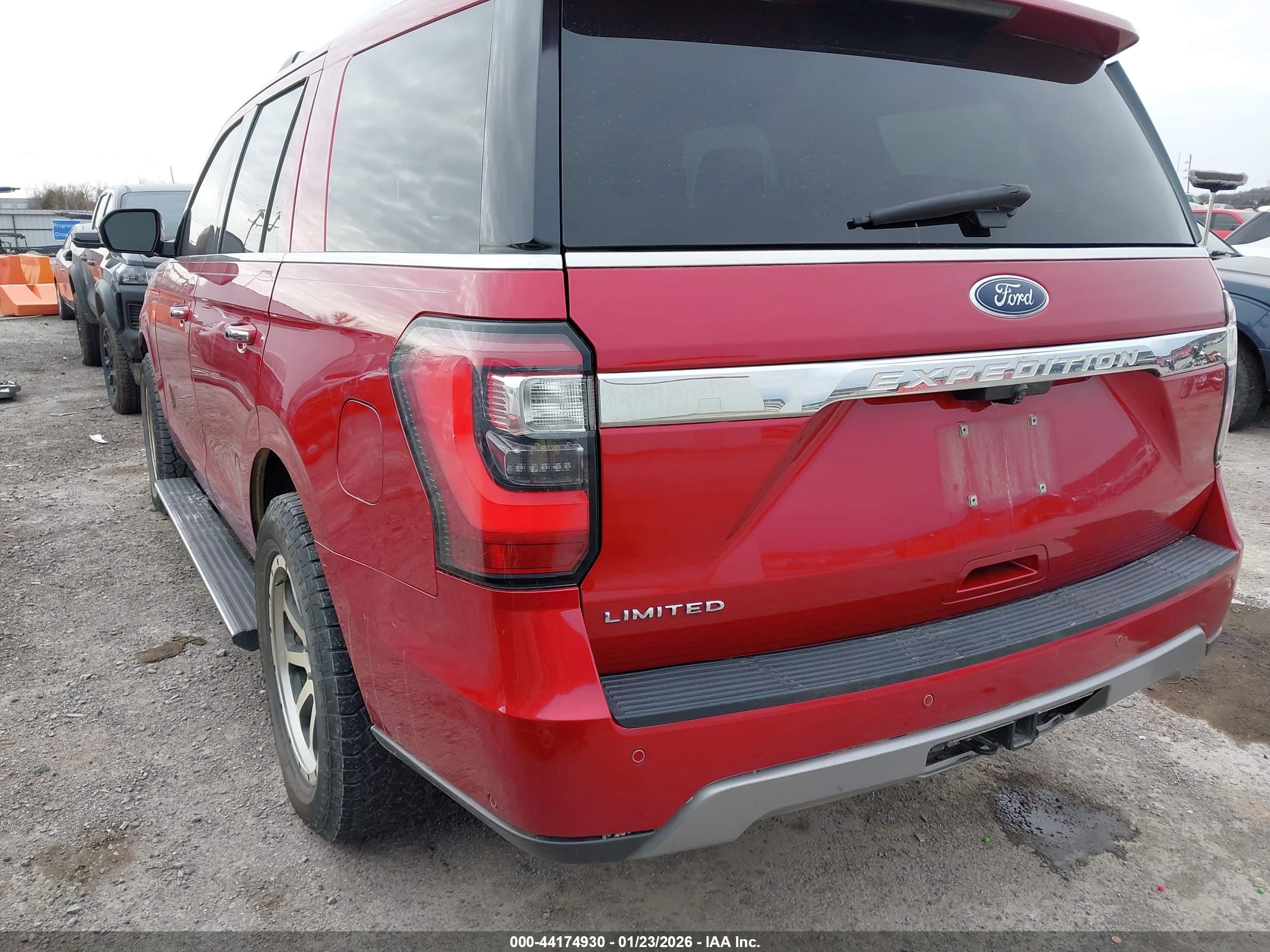 FORD EXPEDITION image 3