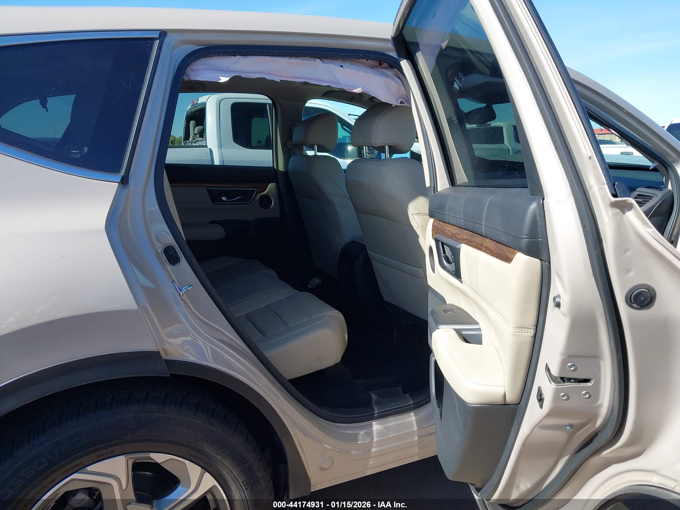 HONDA CR-V image 8