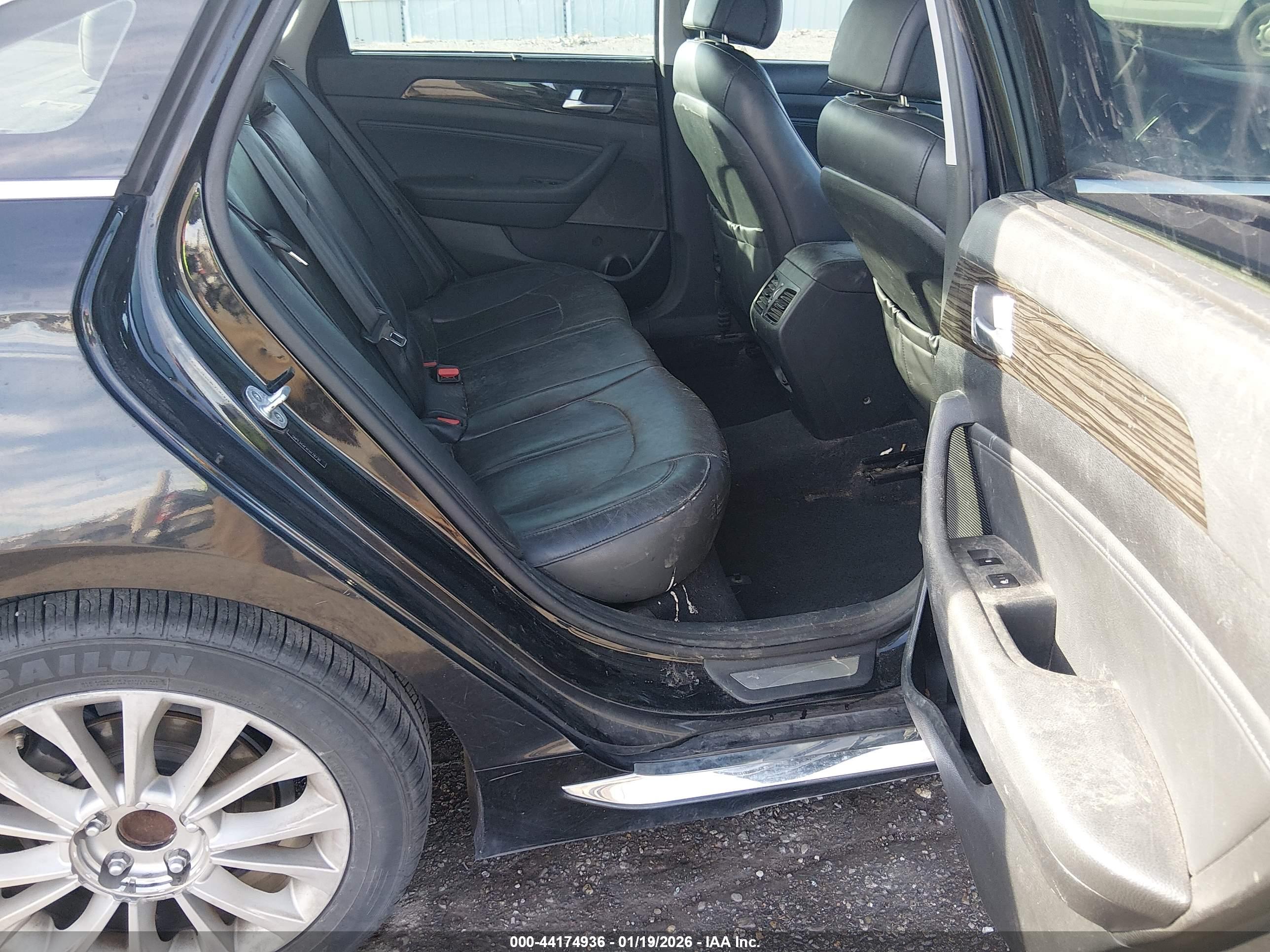 HYUNDAI SONATA image 8