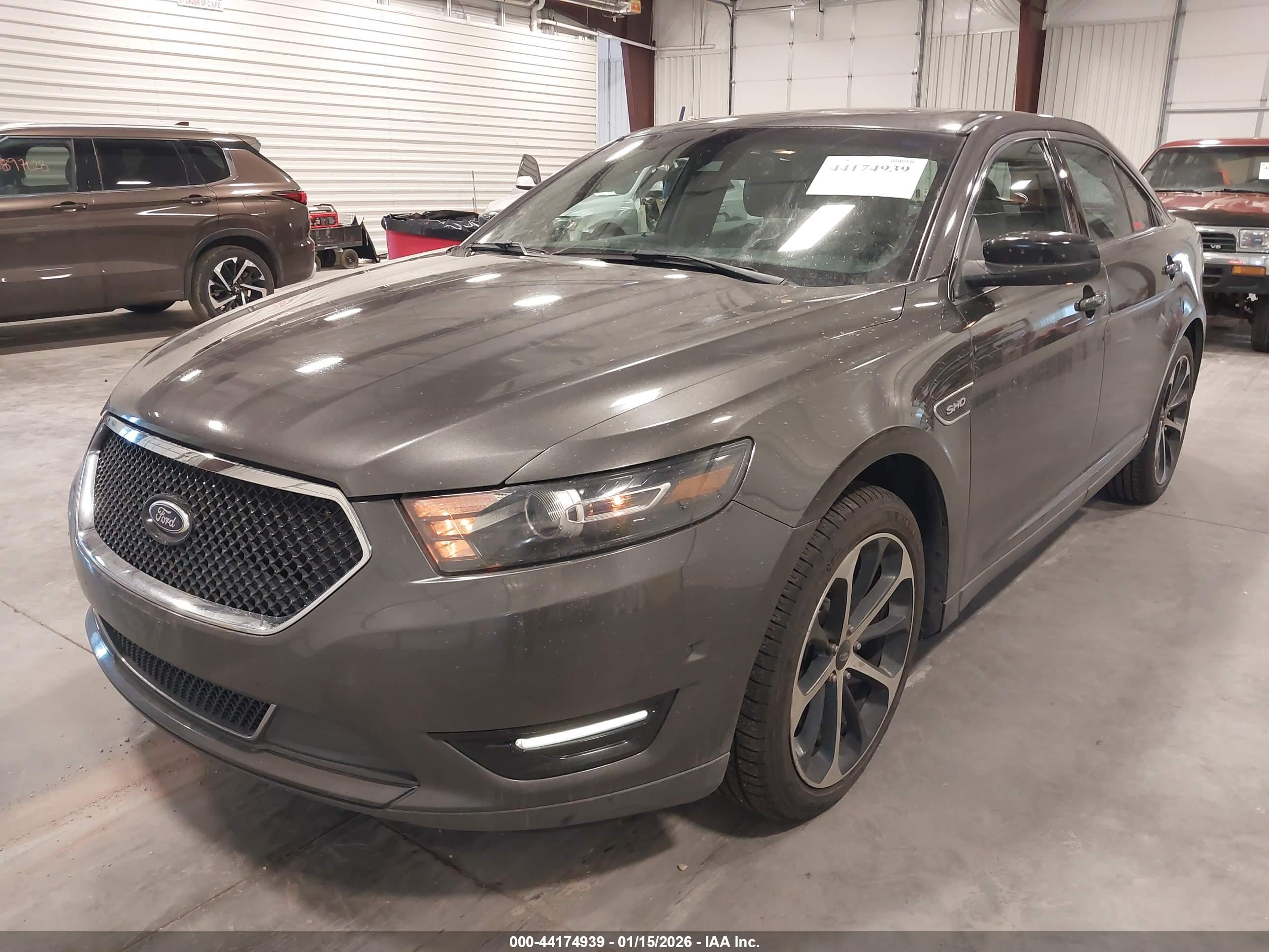 FORD TAURUS image 2