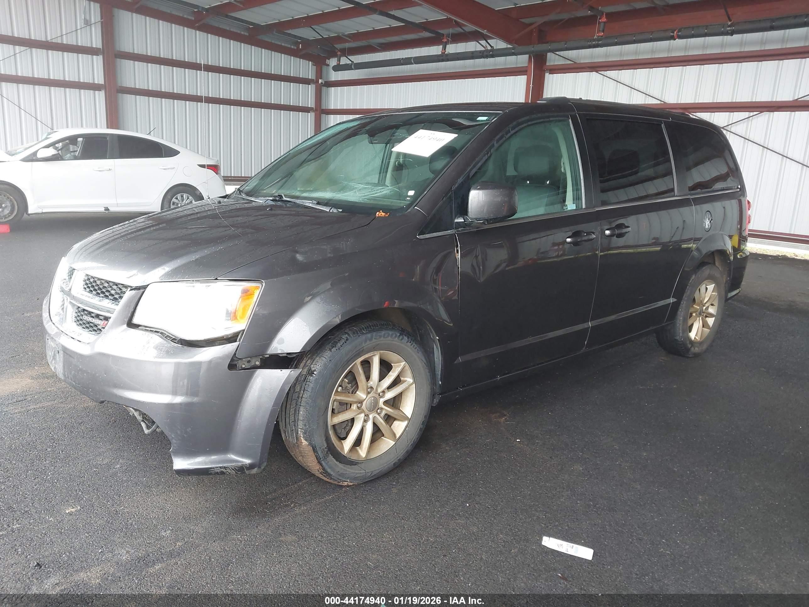 DODGE GRAND image 2