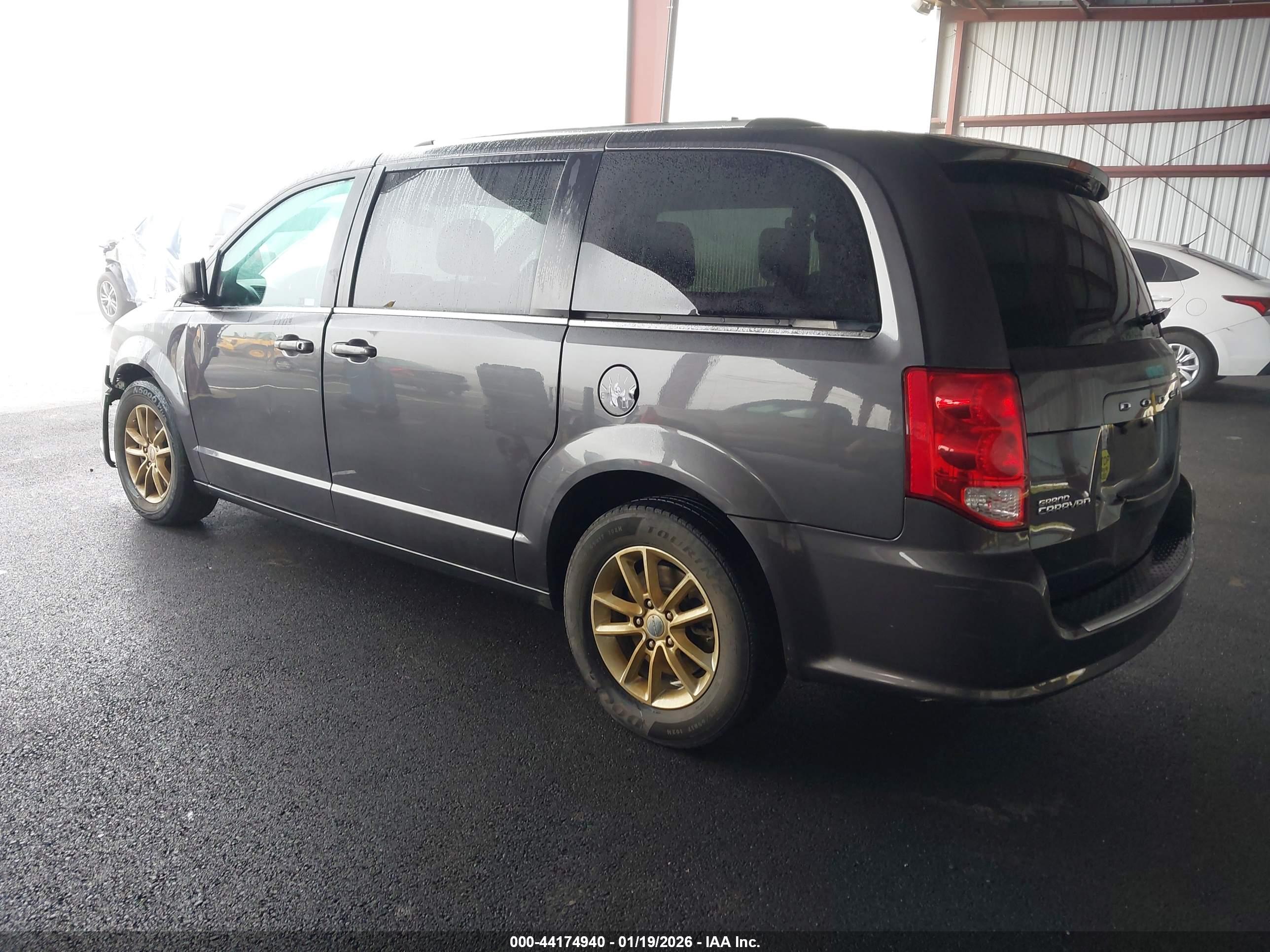 DODGE GRAND image 3