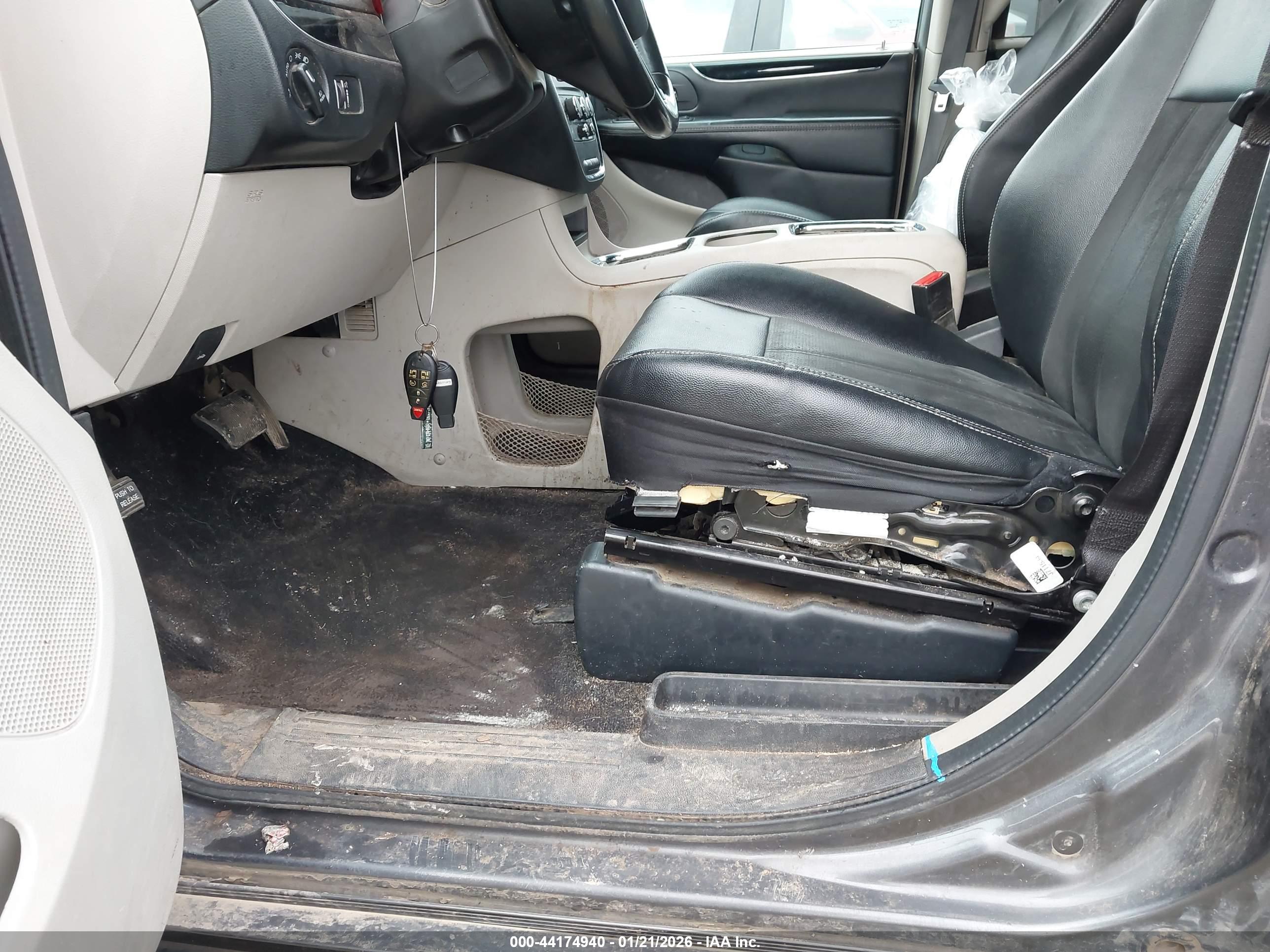 DODGE GRAND image 6