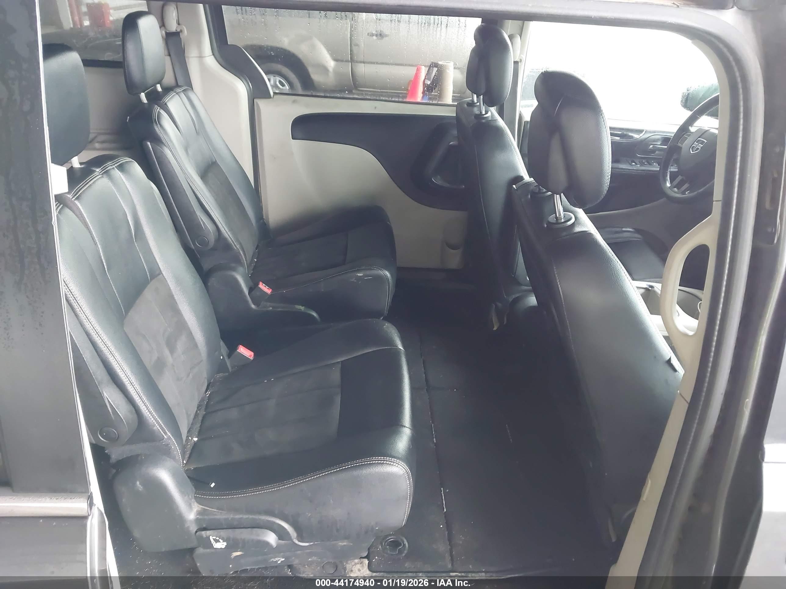 DODGE GRAND image 8