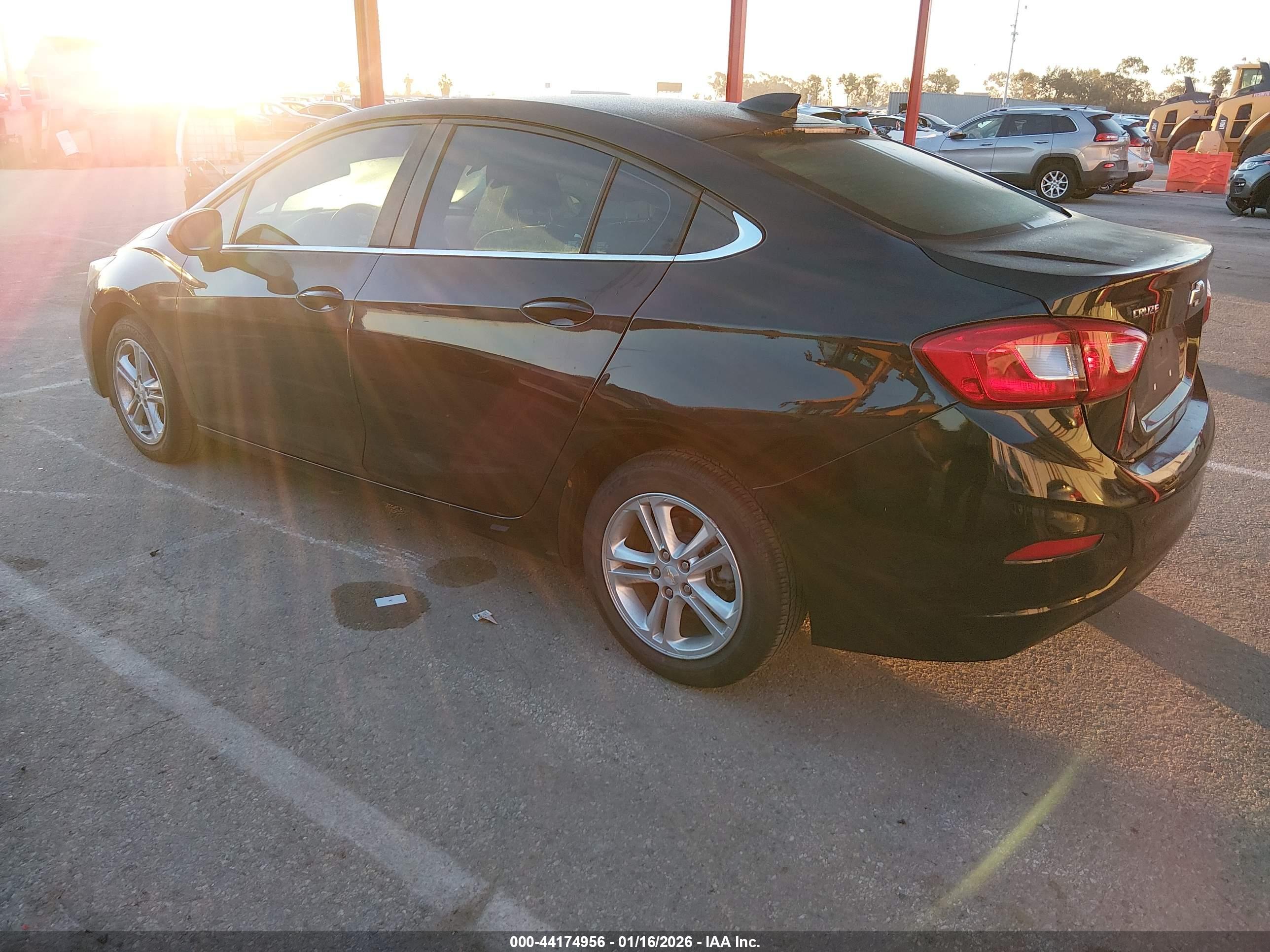 CHEVROLET CRUZE image 3