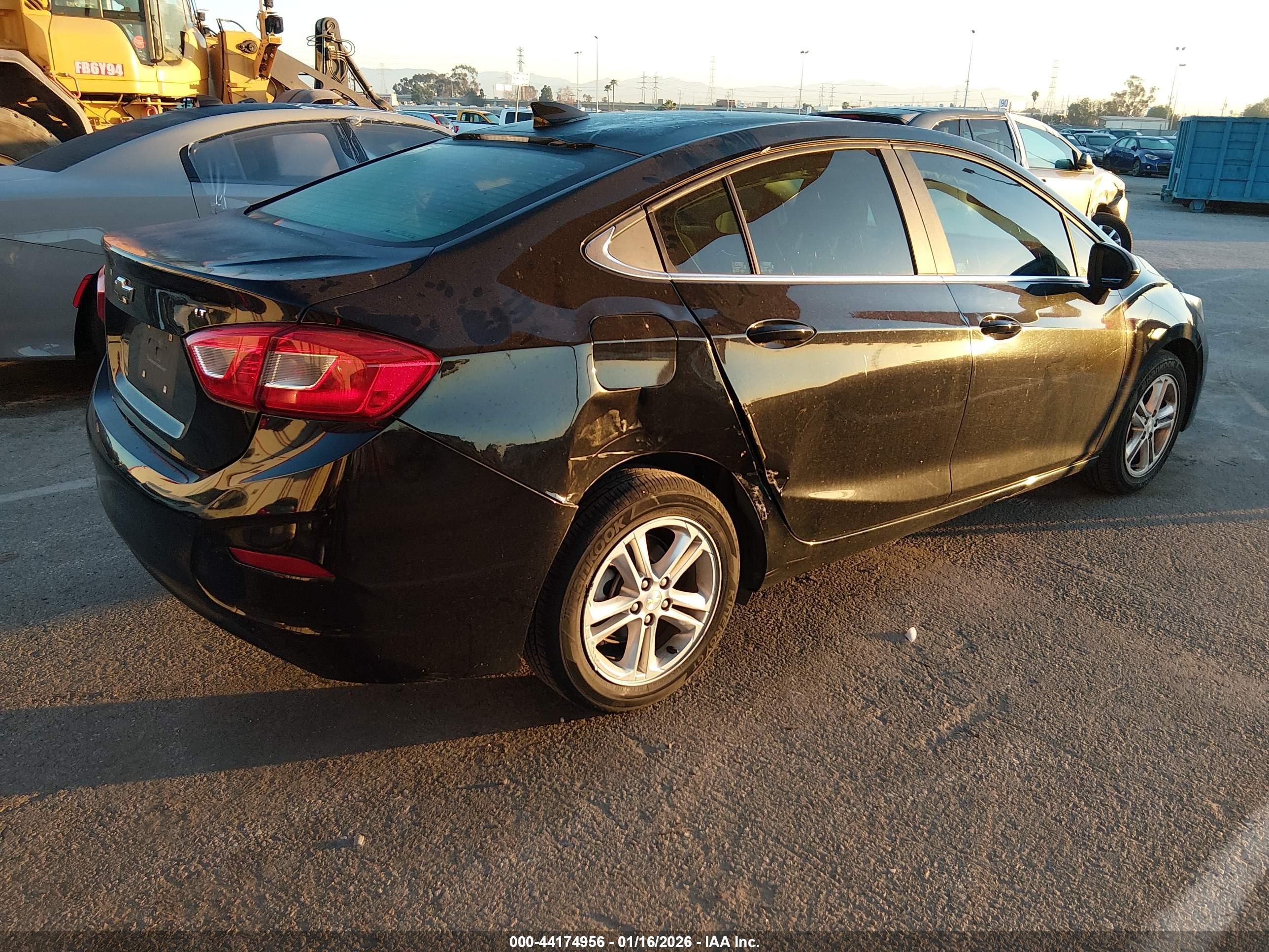 CHEVROLET CRUZE image 4