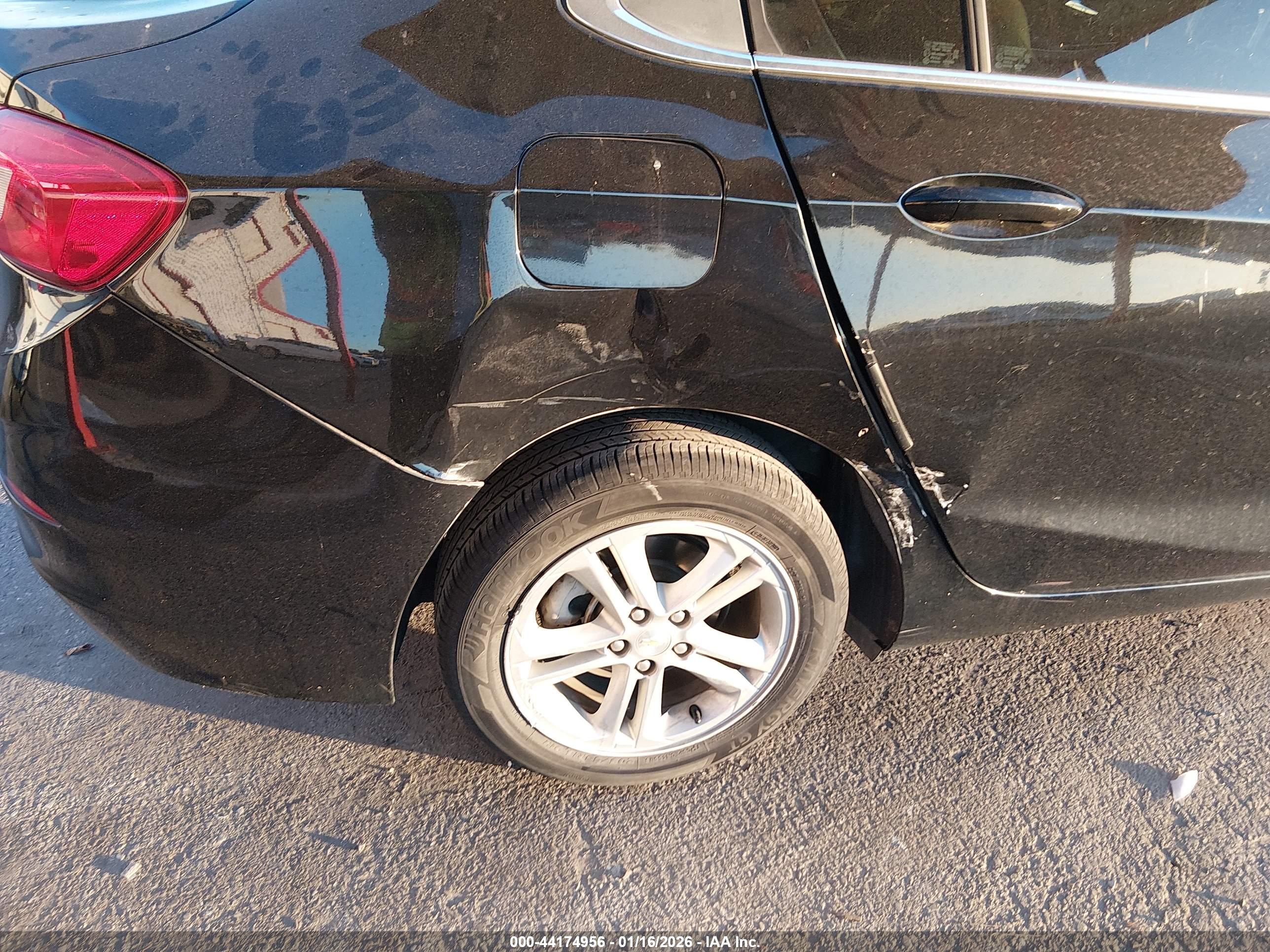 CHEVROLET CRUZE image 6