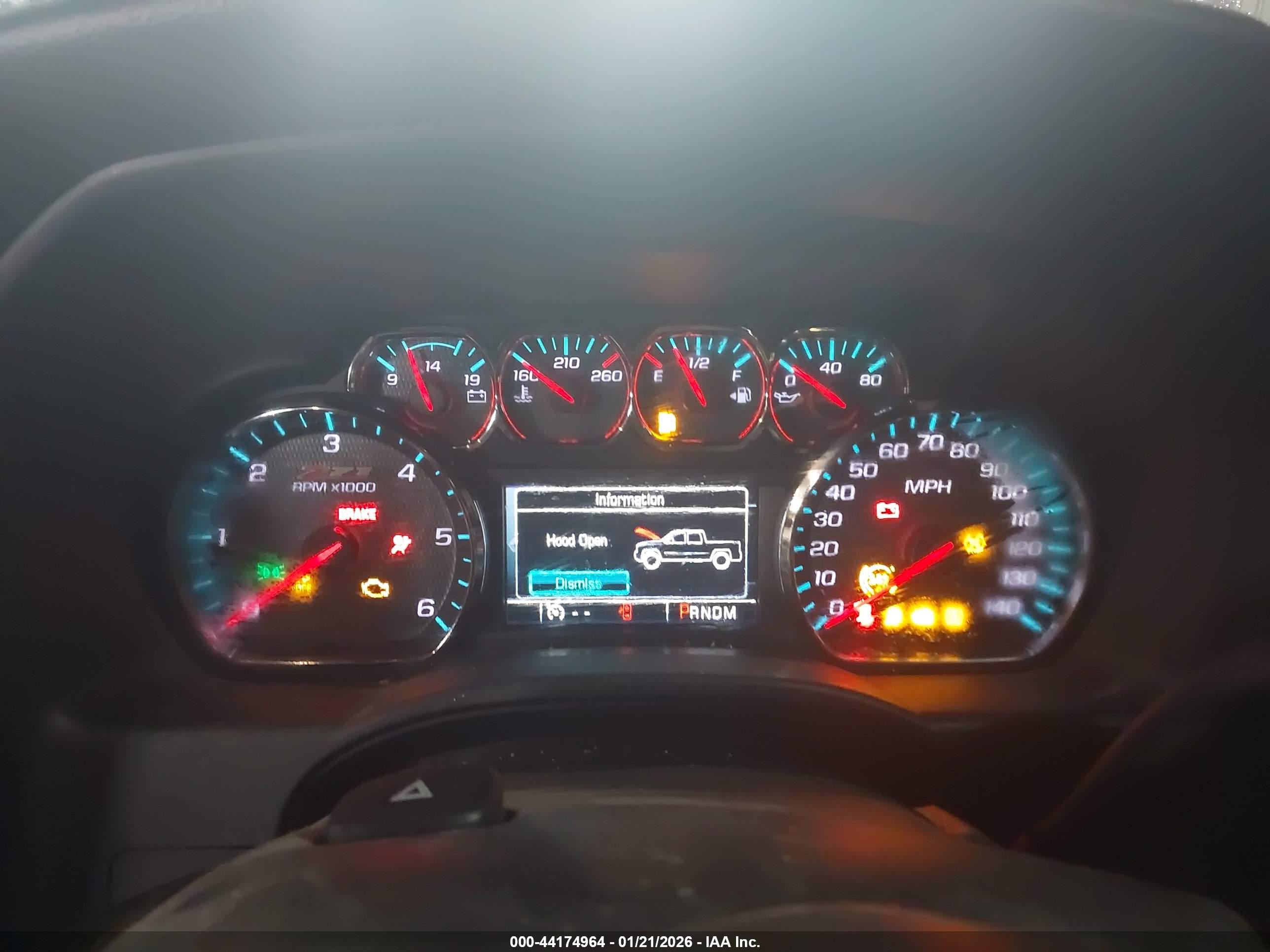 CHEVROLET SILVERADO image 7