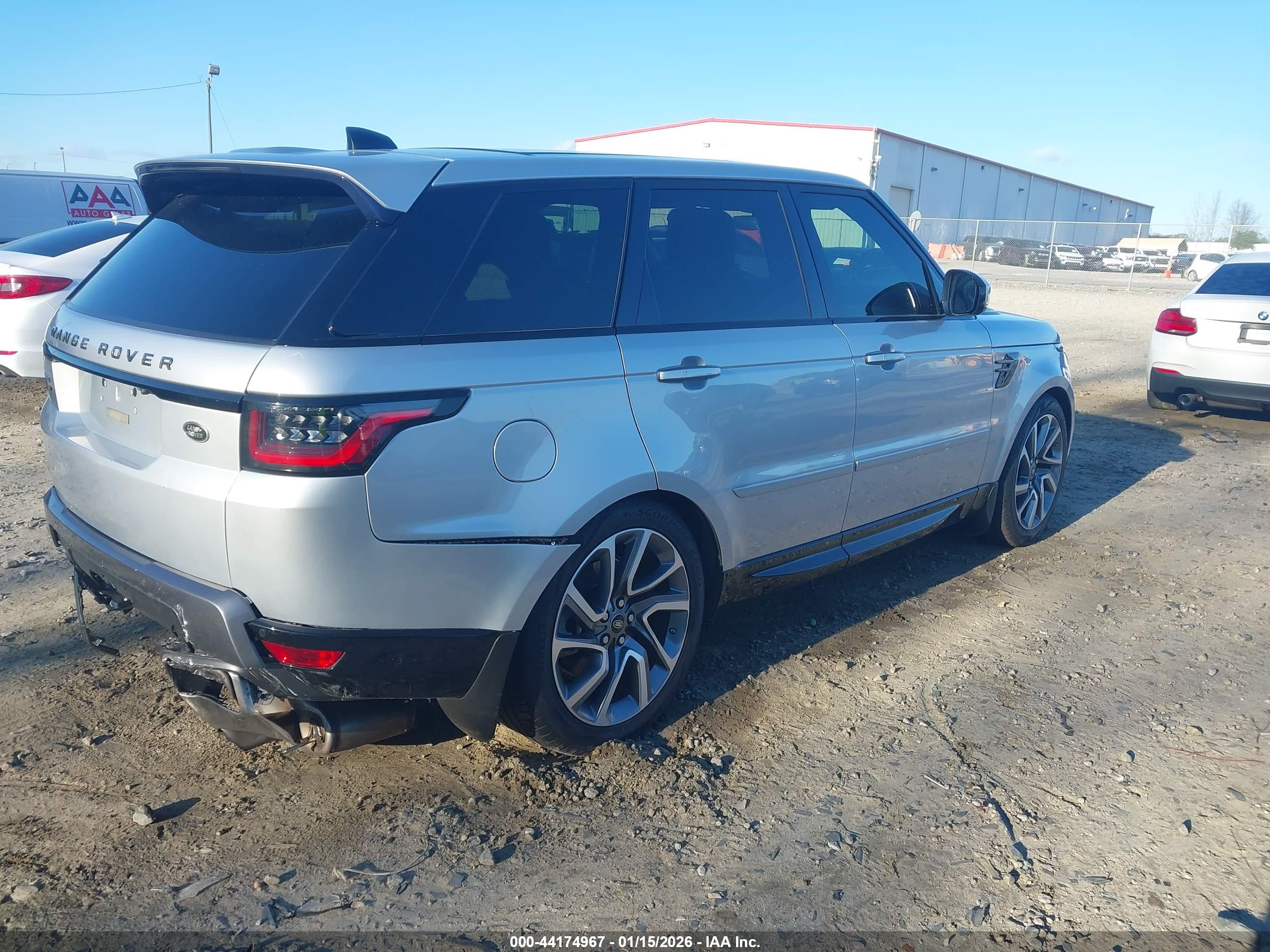 LAND ROVER image 4