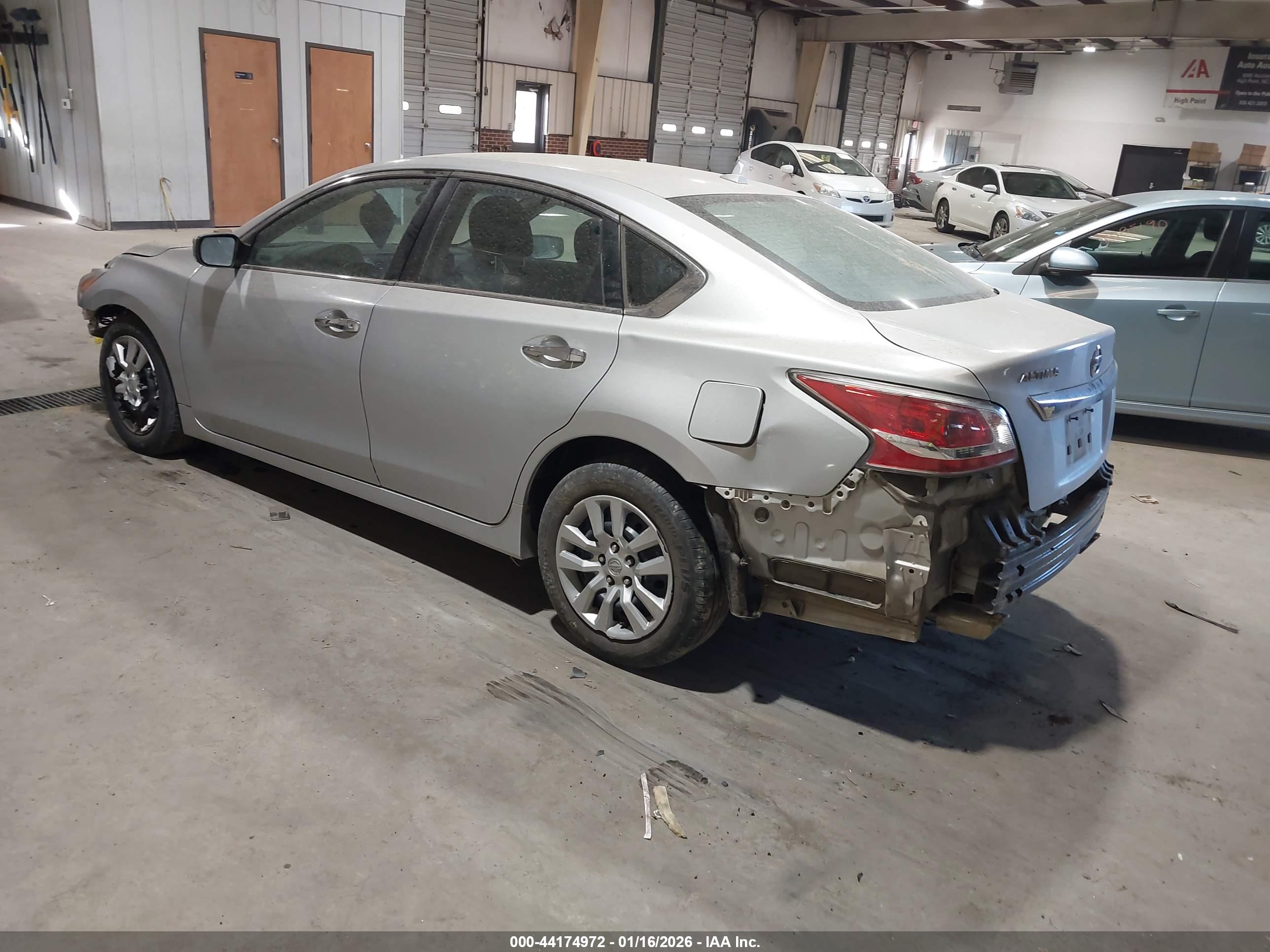 NISSAN ALTIMA image 3