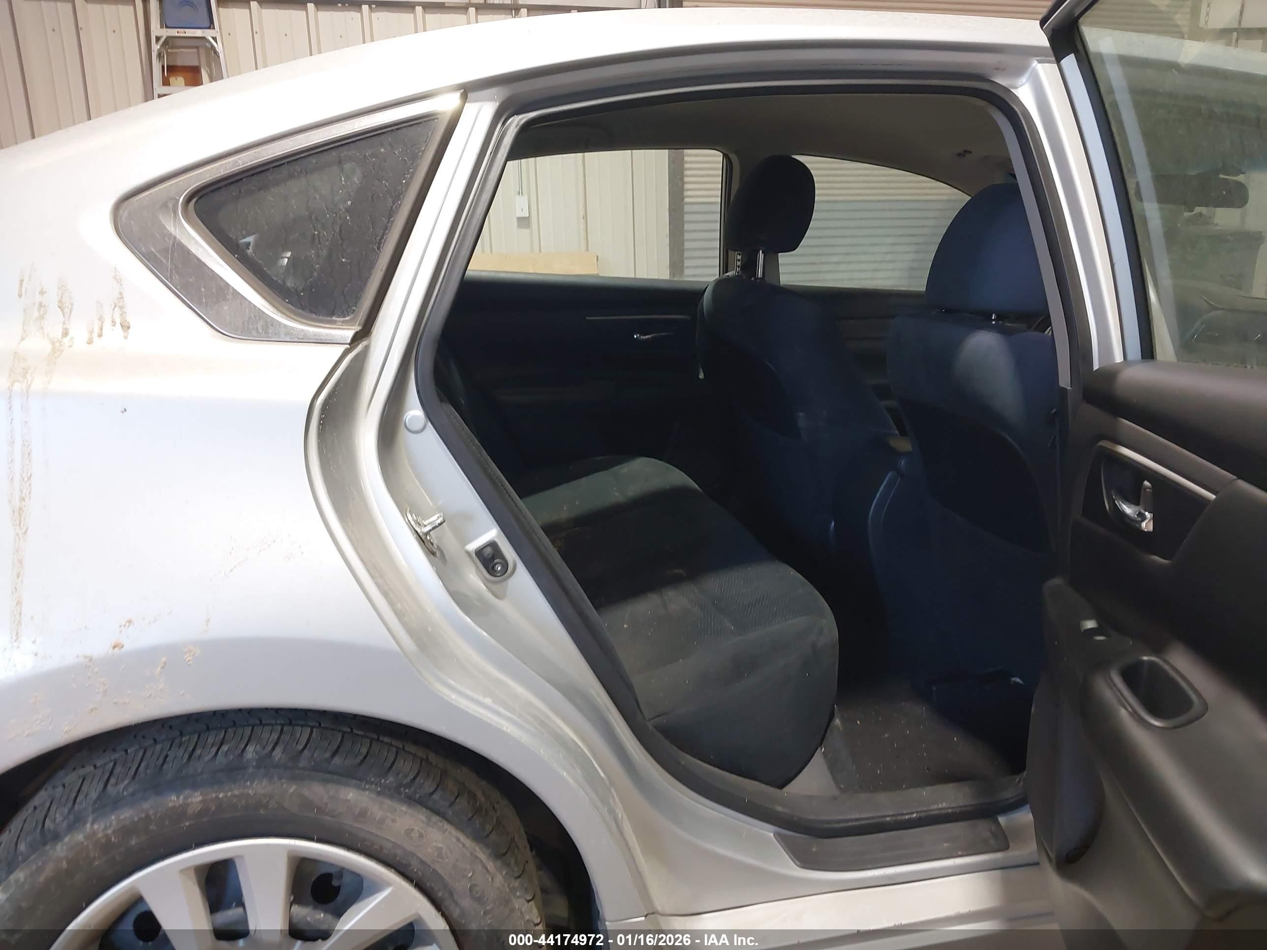 NISSAN ALTIMA image 8