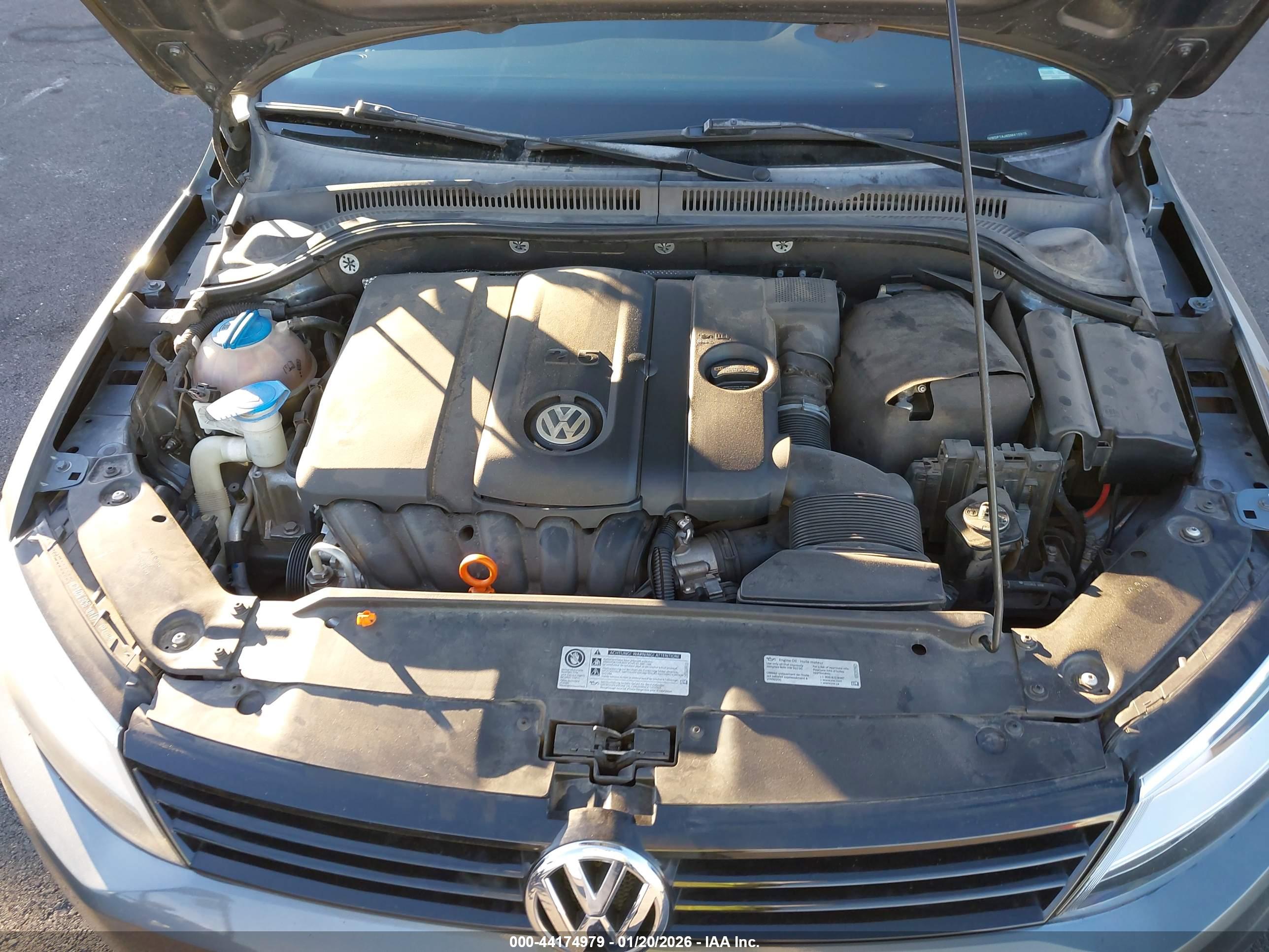 VOLKSWAGEN JETTA image 10