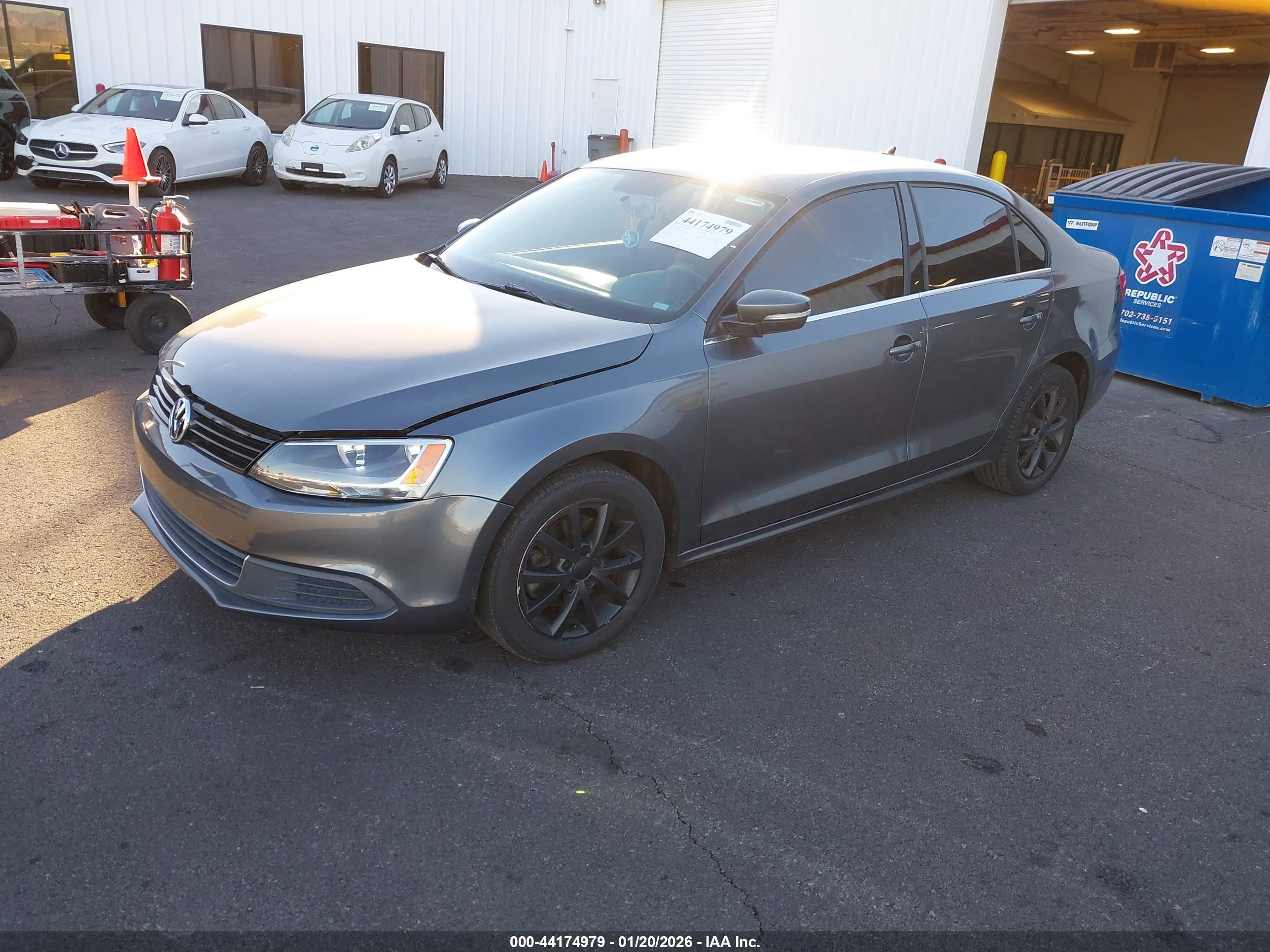 VOLKSWAGEN JETTA image 2