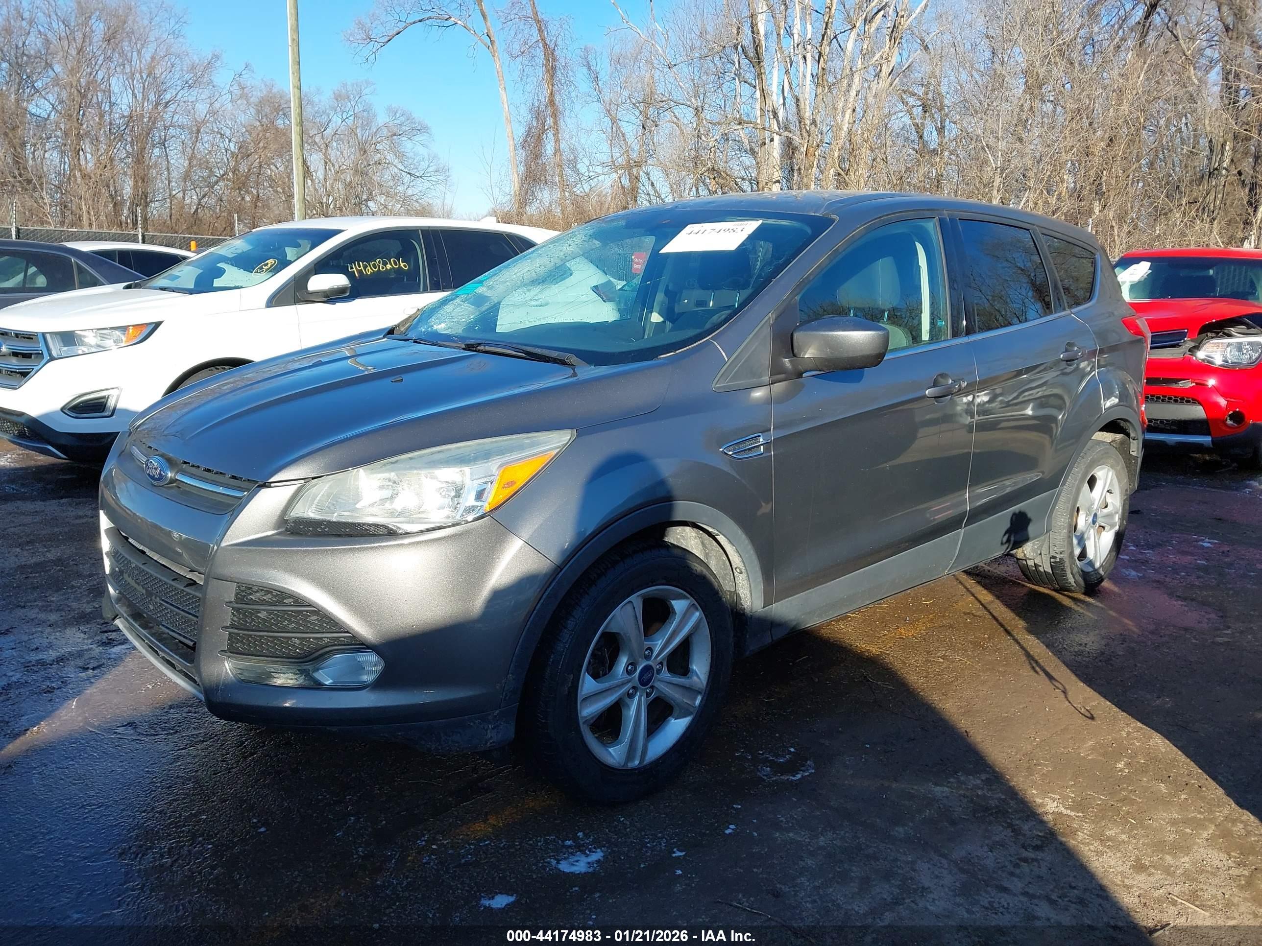 FORD ESCAPE image 2