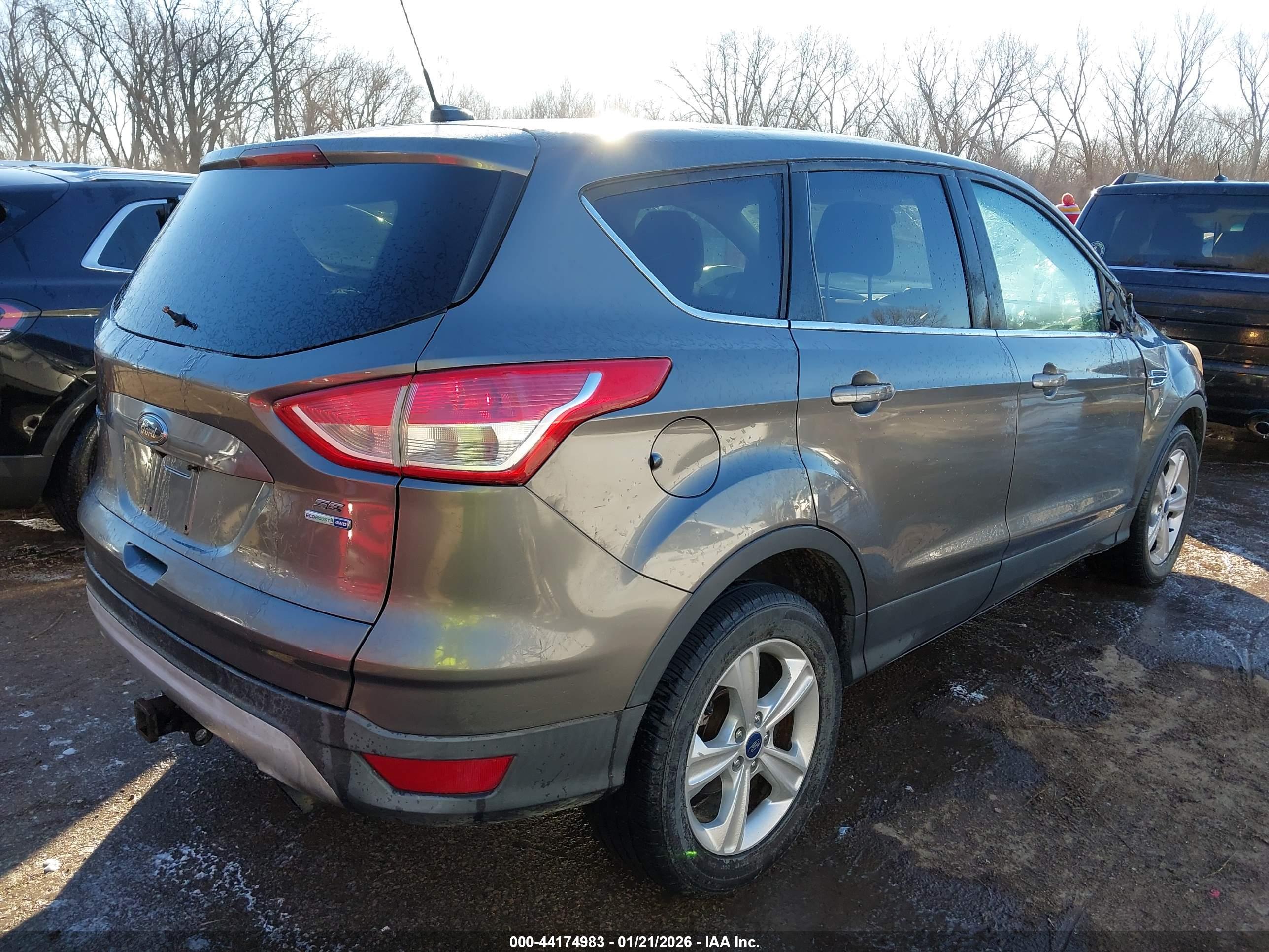 FORD ESCAPE image 4