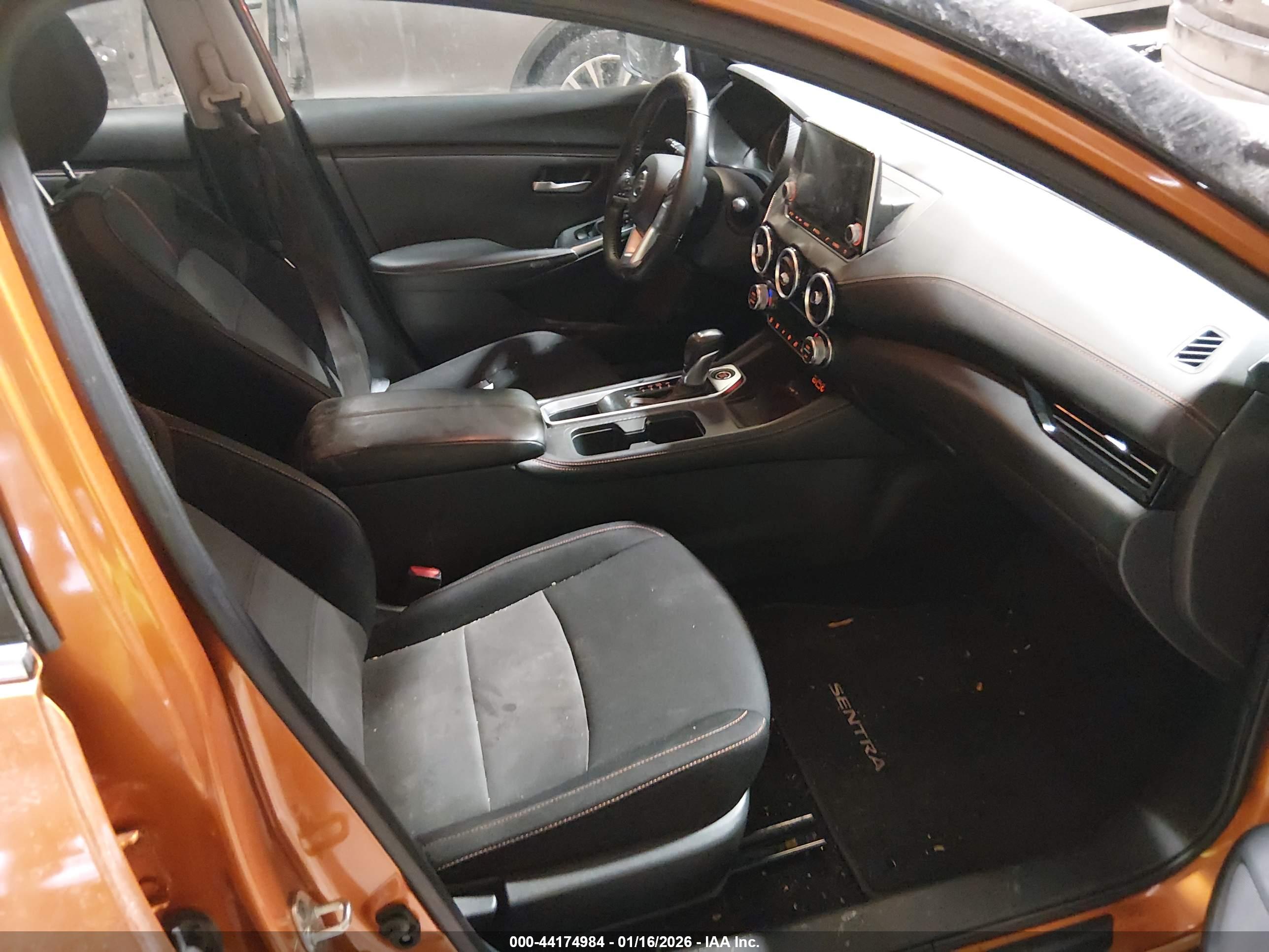 NISSAN SENTRA image 5